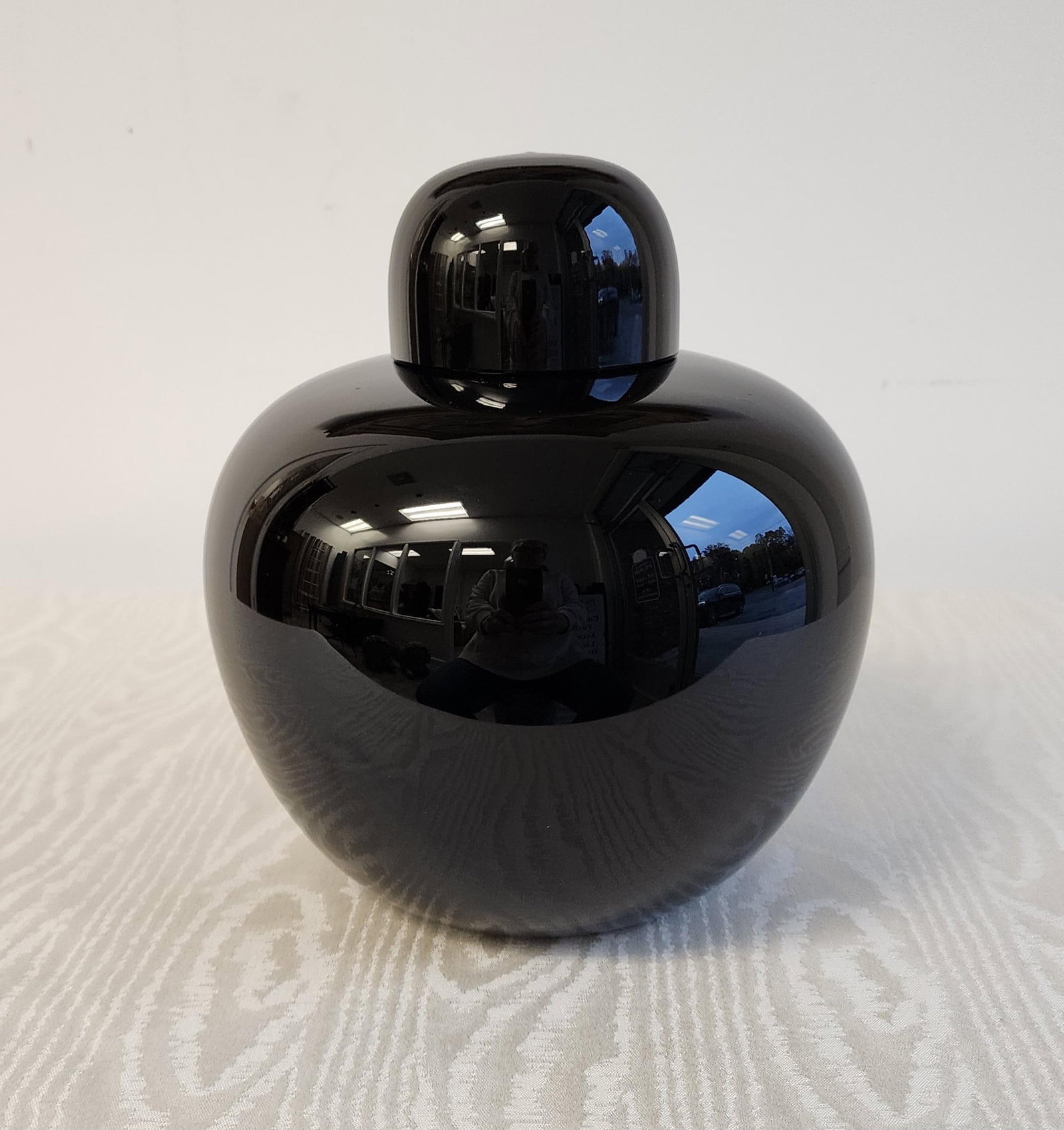 Venini Murano Opaco Black Vase With Cap by Tobia Scarpa - 2