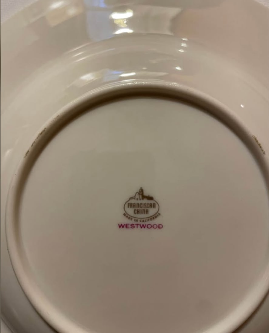Rare Set of 1940s Franciscan China in Westwood Pattern - 10