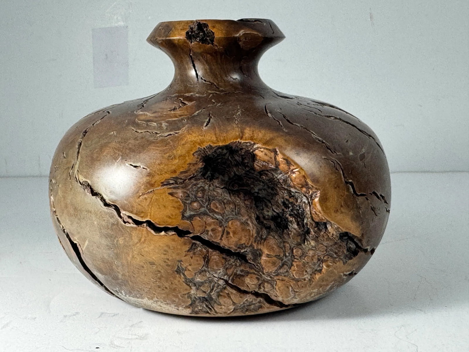 Mid Century Modern Hand Crafted Rustic Burl Wood Bud Vase. - 5