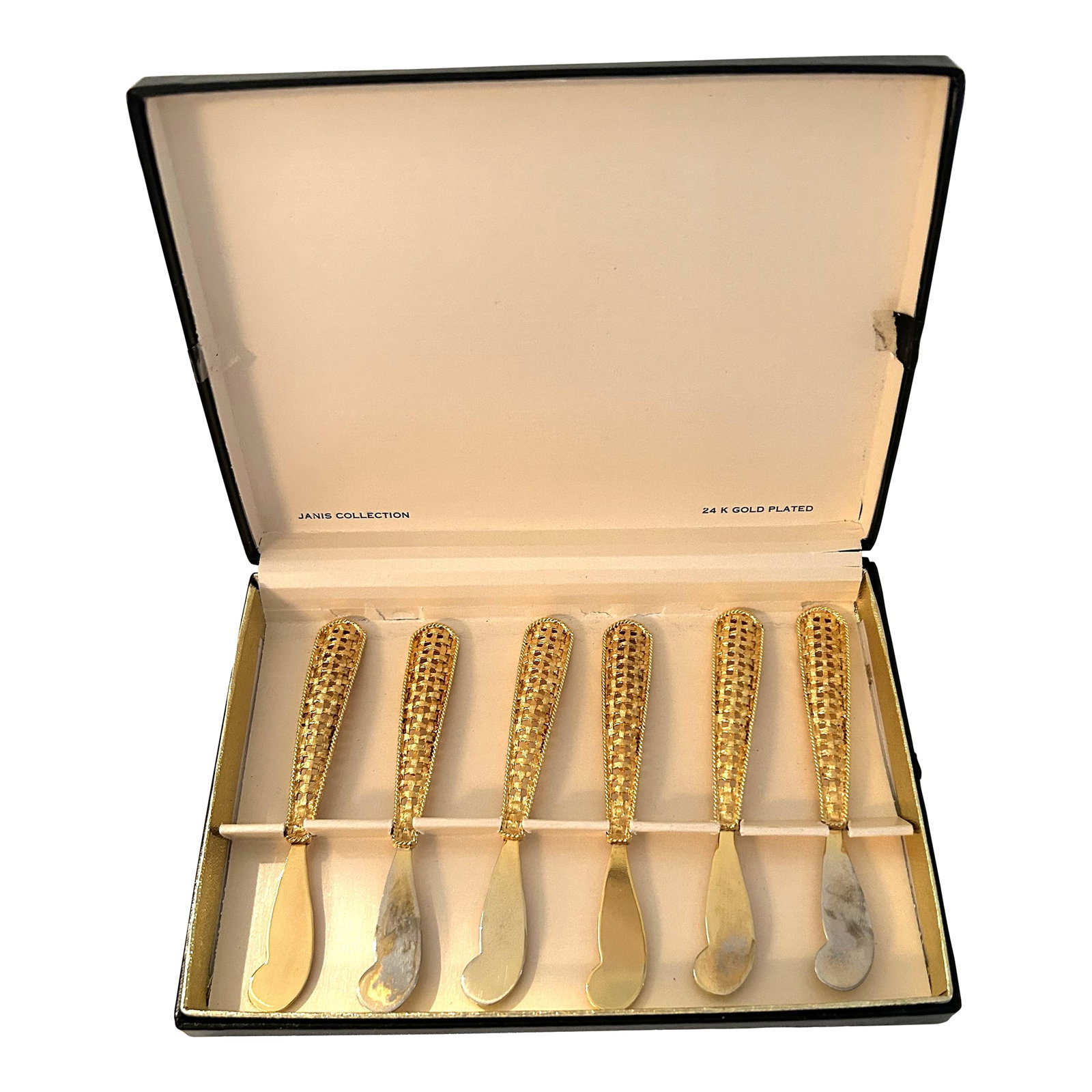 Mid 19th Century 24k Gold Plated Basket Weave Spreaders, S/6: Mid-Century Janis Collection 24K gold plated spreaders in a basket weave design. Condition: Alterations: Original Condition Unaltered Imperfections: Some Imperfections Condition Notes: some finish