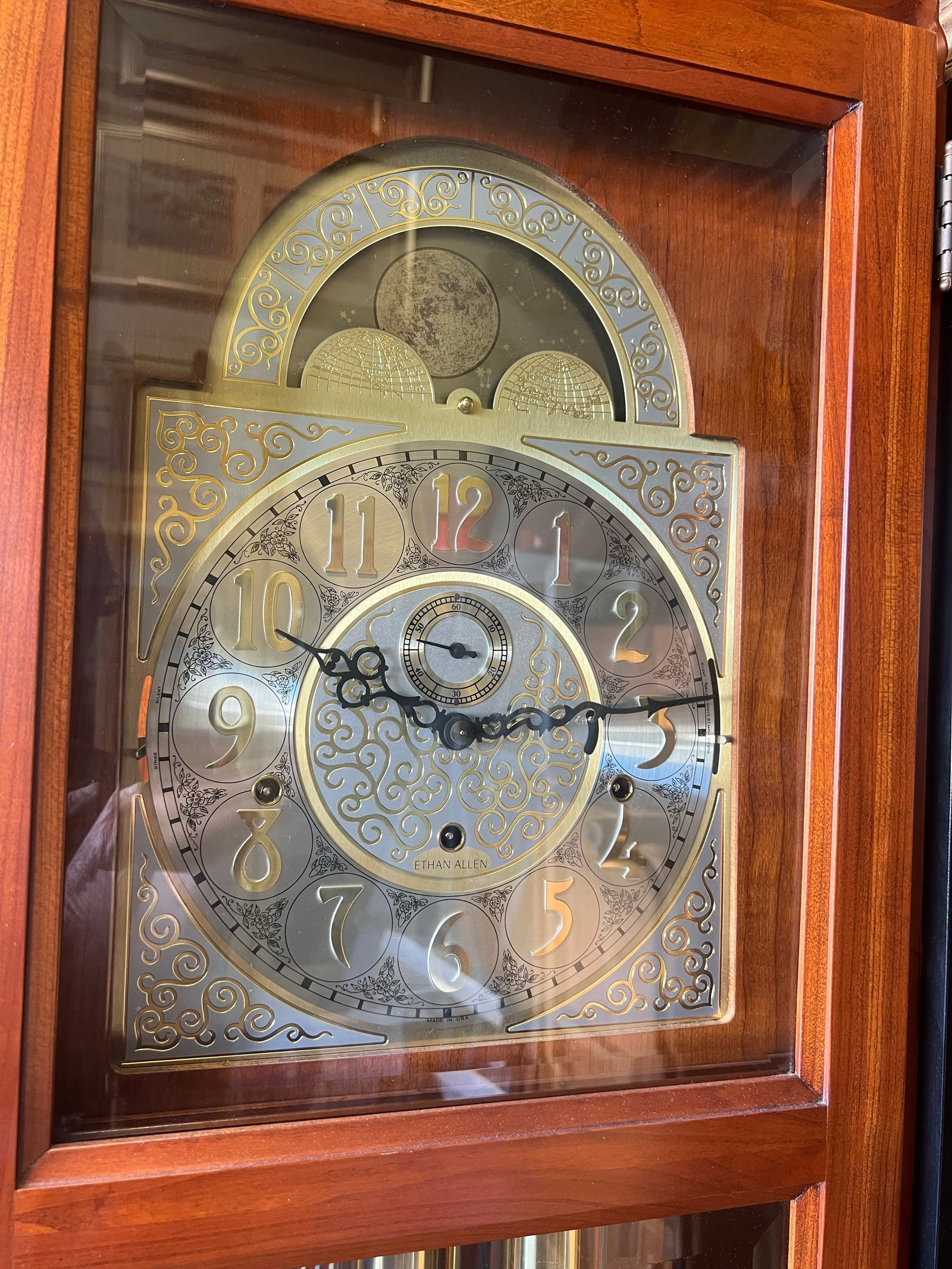 1970s Medallion Cherry Wood Grandfather /Floor Clock by Ethan Allen - 2