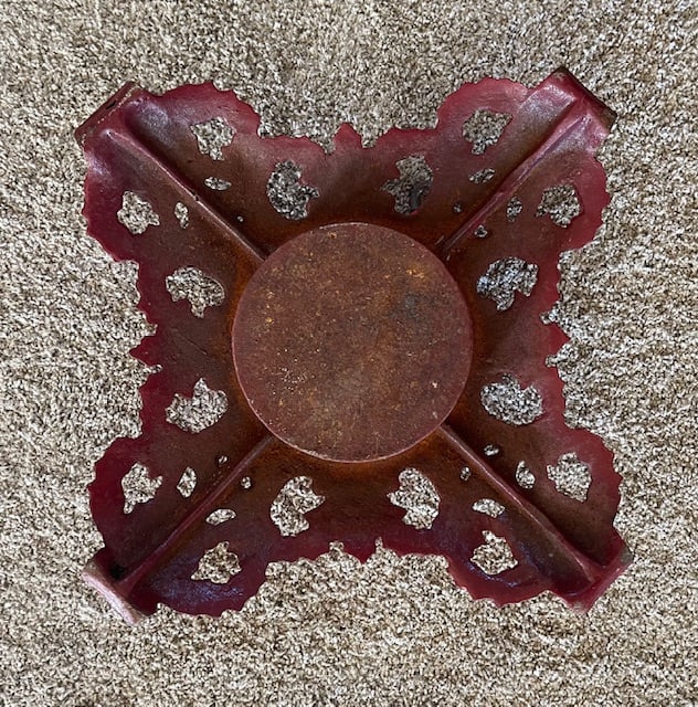Heavy All Metal Vintage Tree Stand - 9