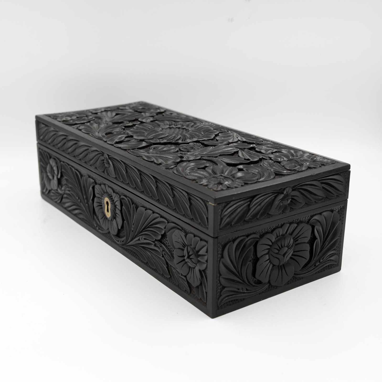 Anglo-Indian Carved Ebony Glove Box Mid-19th Century - 2
