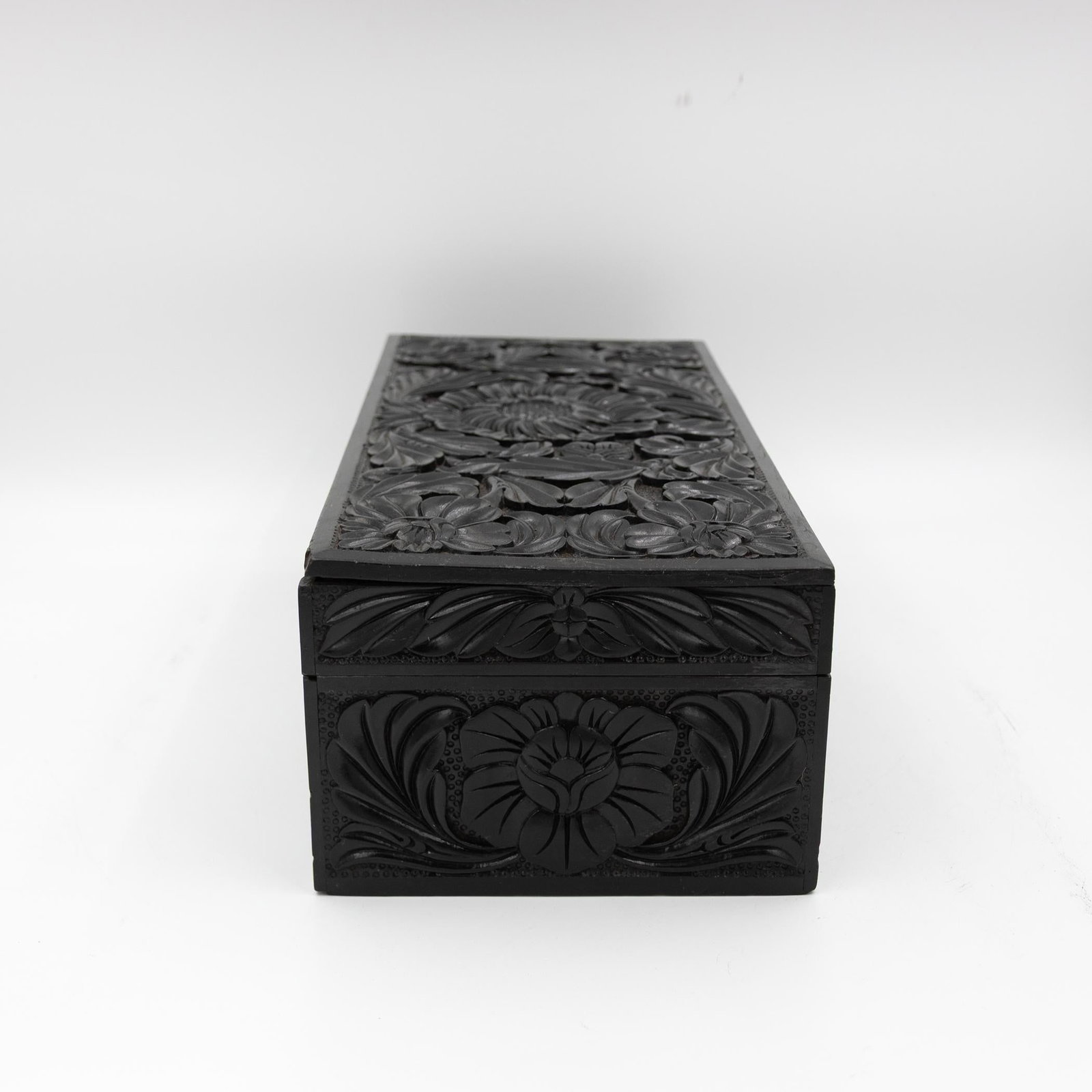 Anglo-Indian Carved Ebony Glove Box Mid-19th Century - 3