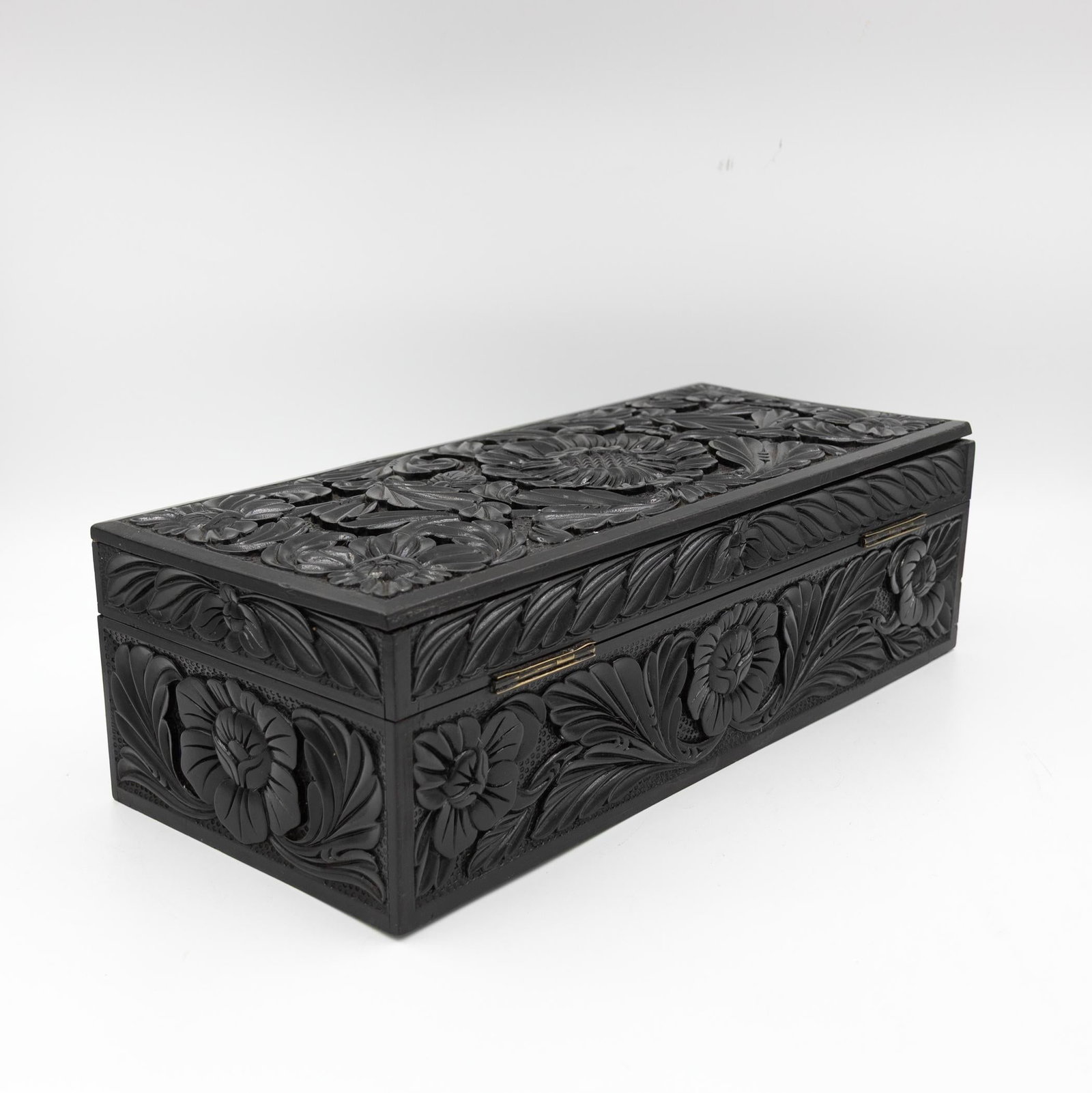 Anglo-Indian Carved Ebony Glove Box Mid-19th Century - 4