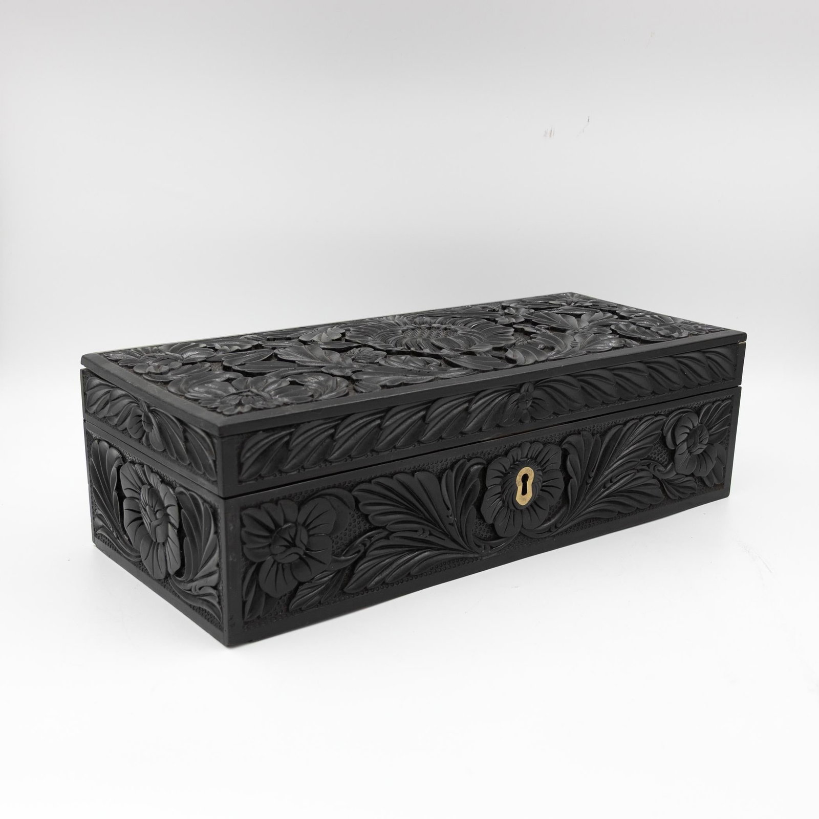 Anglo-Indian Carved Ebony Glove Box Mid-19th Century - 8