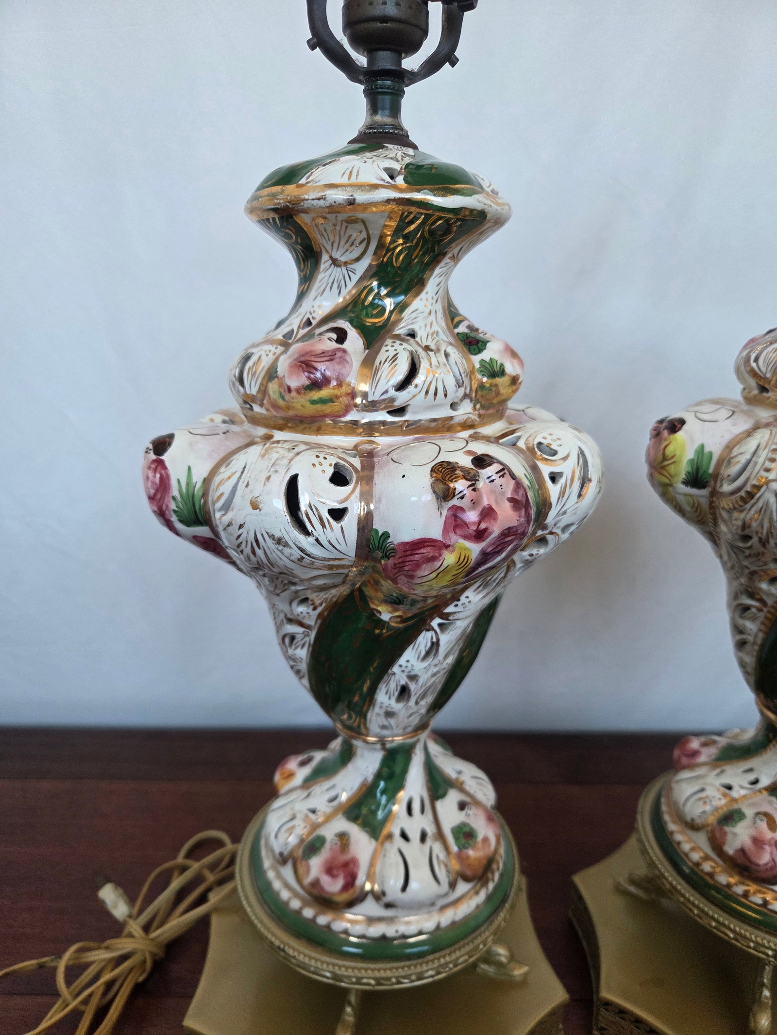 1950s Italian Capodimonte Rococo Revival Porcelain Table Lamps, Pair - 5