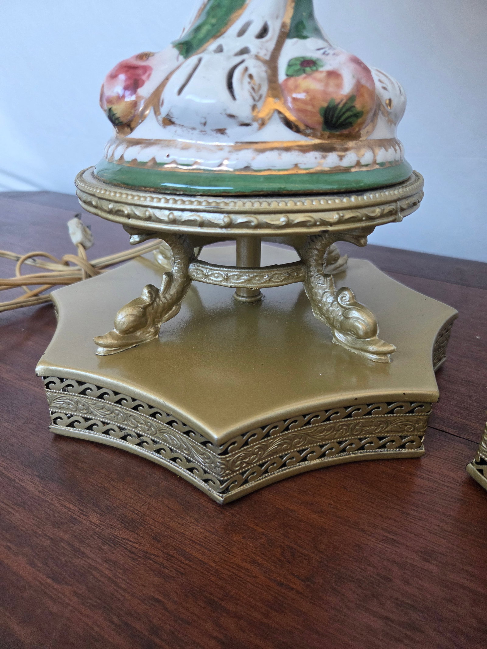 1950s Italian Capodimonte Rococo Revival Porcelain Table Lamps, Pair - 9