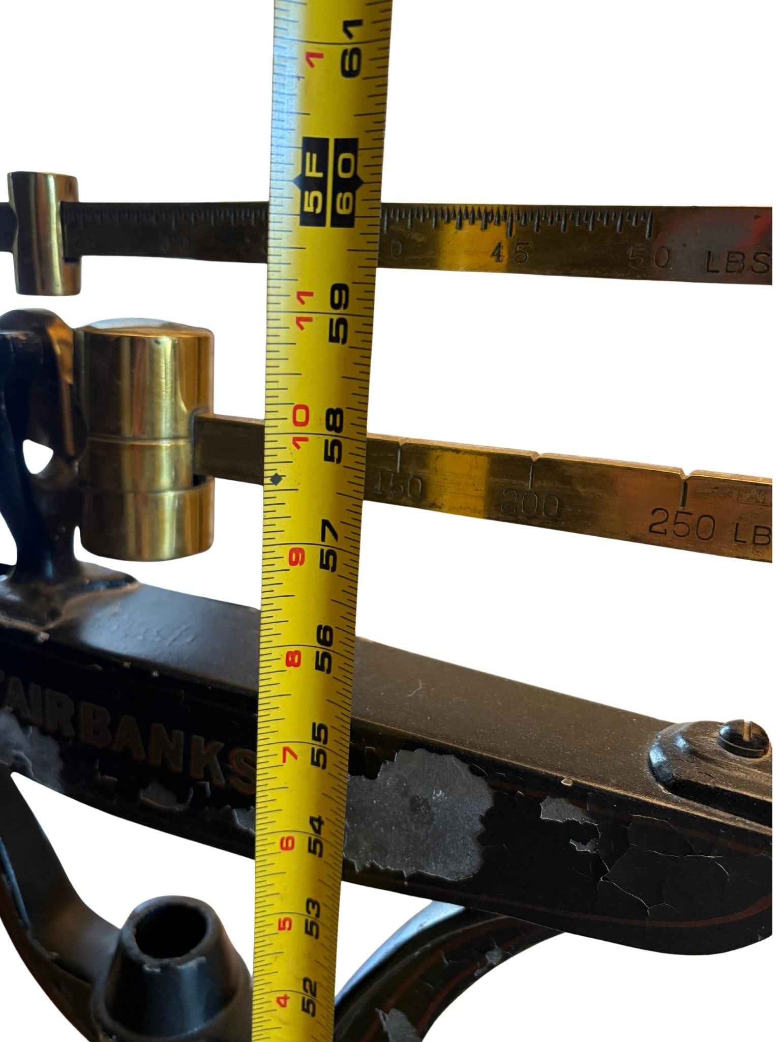 Antique Fairbanks Physician's Industrial Medical Scale in Cast Iron & Brass, Early 20th Century - 7
