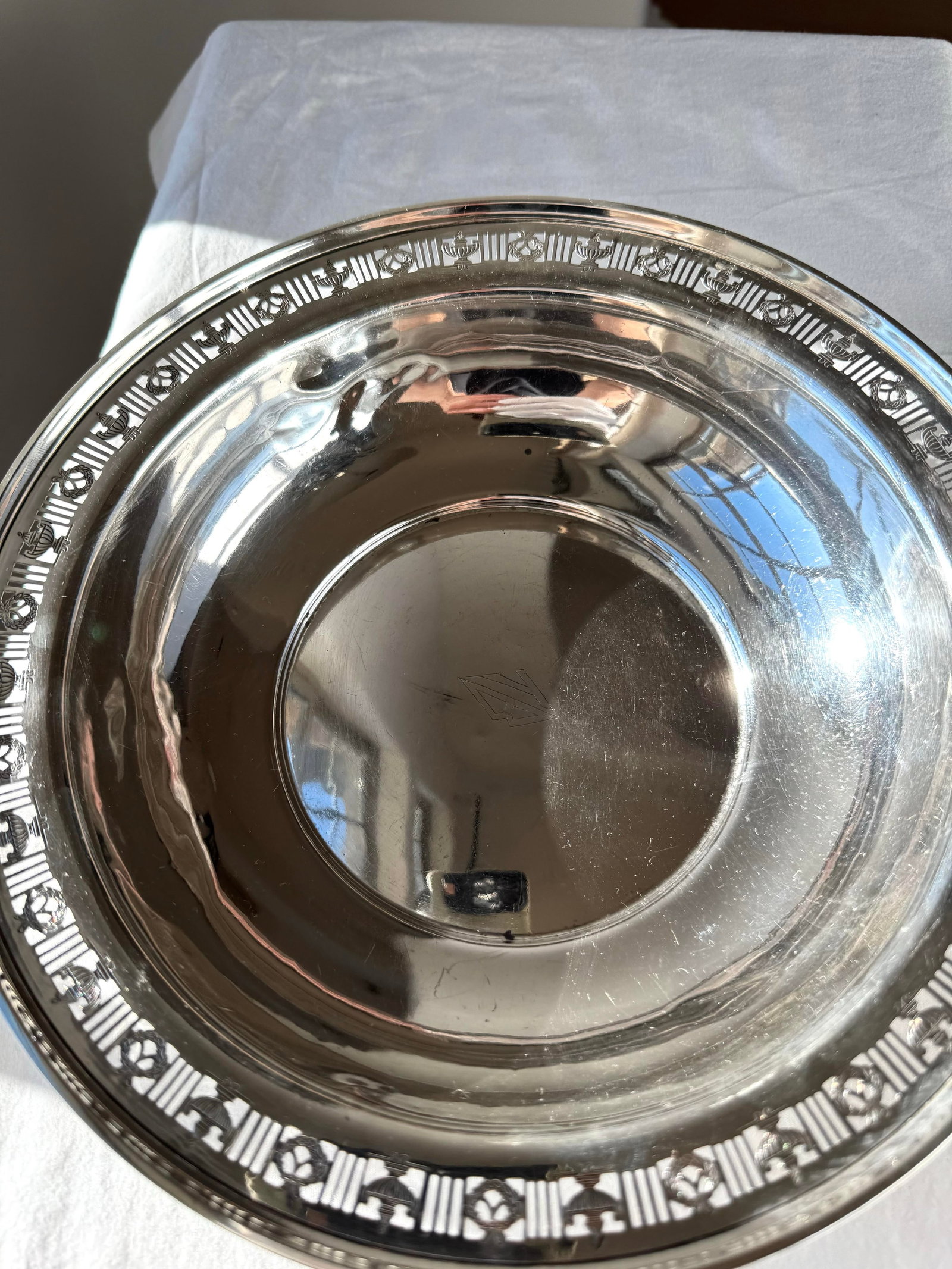 Antique .925 Sterling Silver Oval Serving Bowl - Pierced Gallery Rim, Crown & Fleur-De-Lis Motif - 3