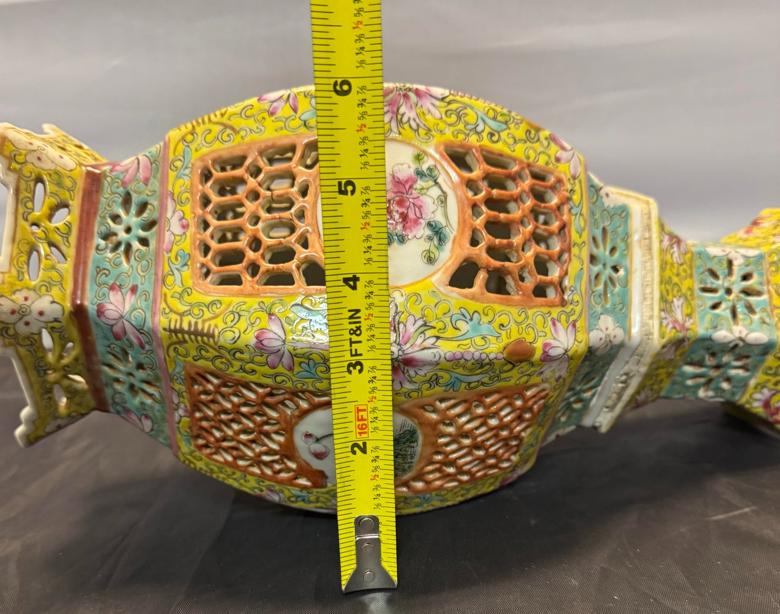 Rare Antique Chinese Famille Rose Porcelain Palace Lantern Late 19th Century - 10