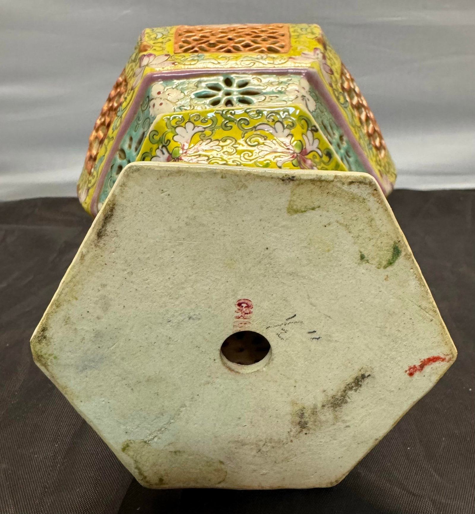 Rare Antique Chinese Famille Rose Porcelain Palace Lantern Late 19th Century - 9