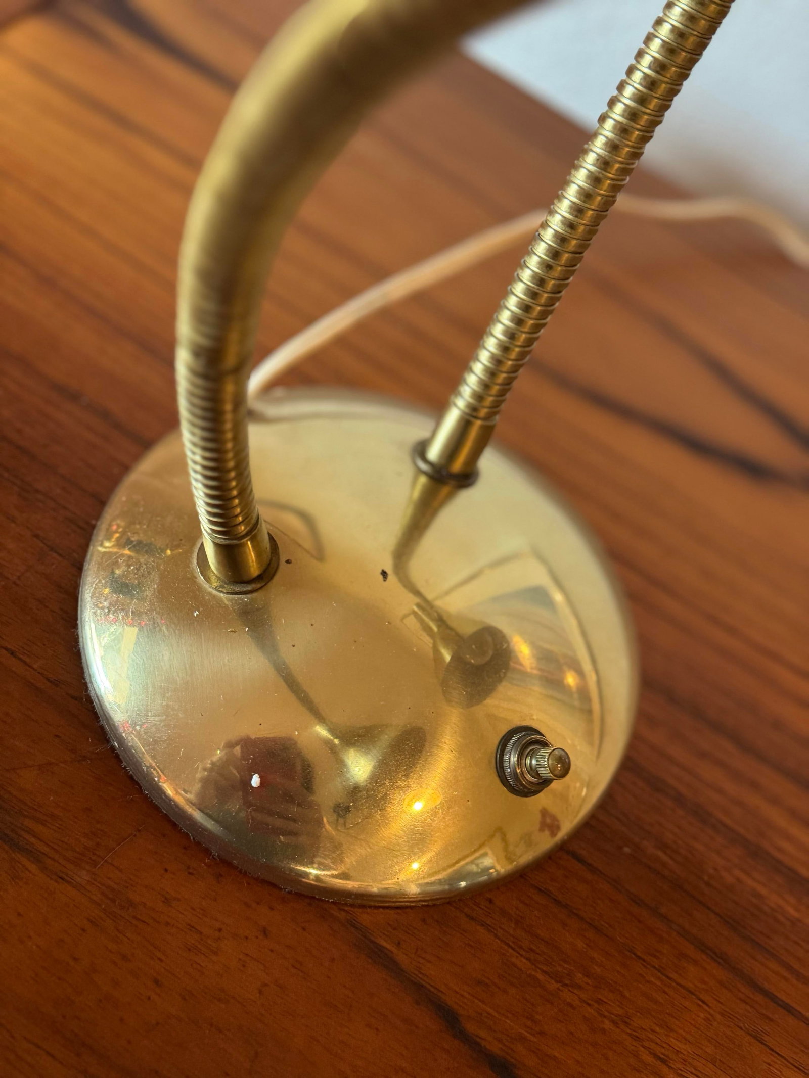 Vintage Double Gooseneck Brass Desk Lamp With Perforated Shades and 3 Way Lighting, Circa 1960s - 3