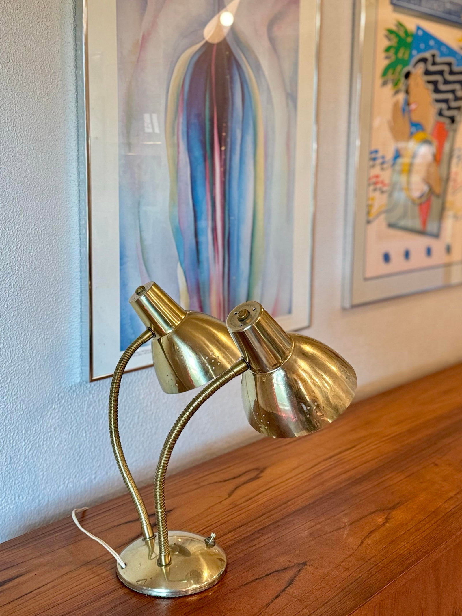 Vintage Double Gooseneck Brass Desk Lamp With Perforated Shades and 3 Way Lighting, Circa 1960s - 7