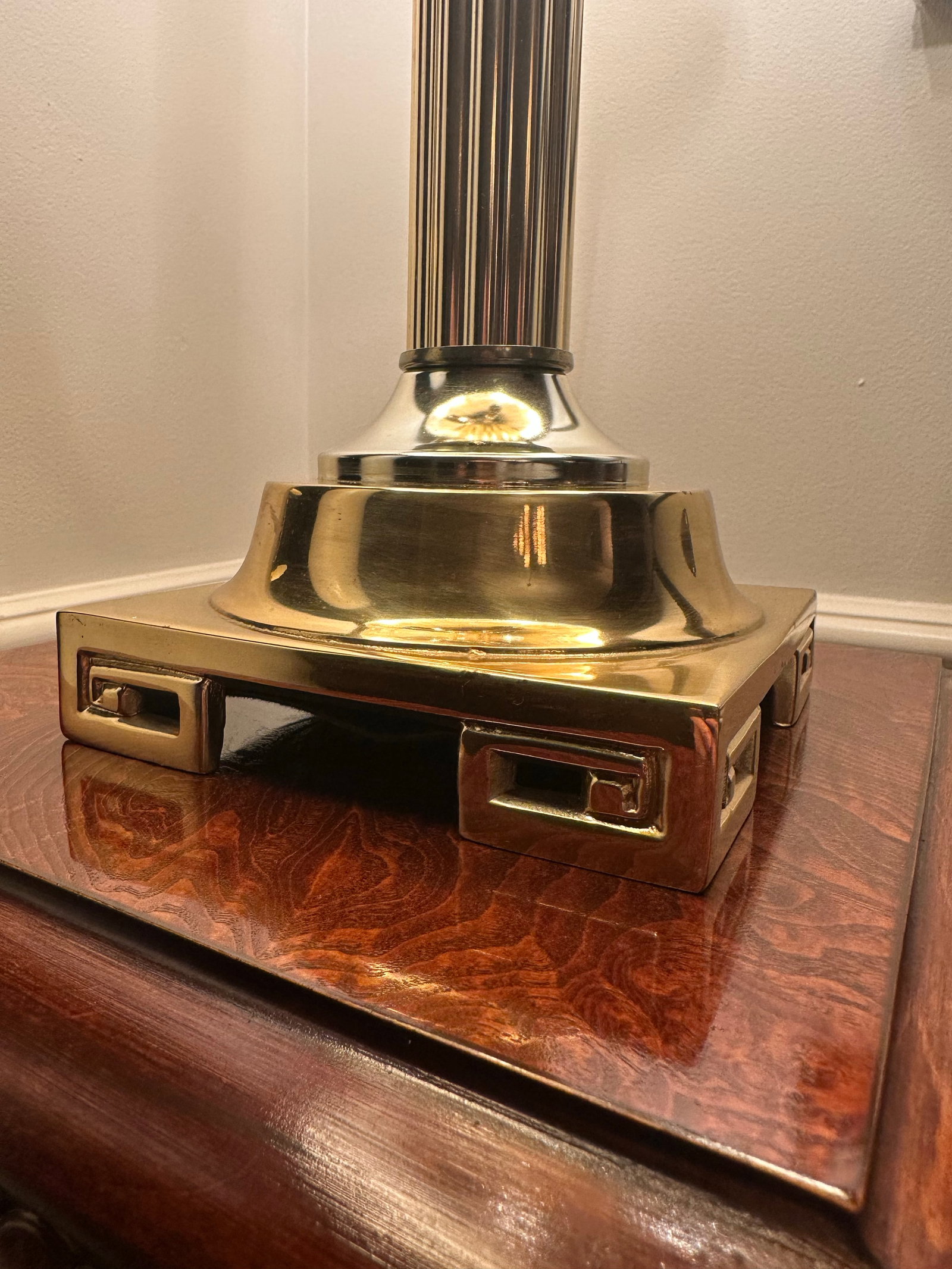 Mid 20th Century Brass Corinthian Column Bouillotte Lamp - 8