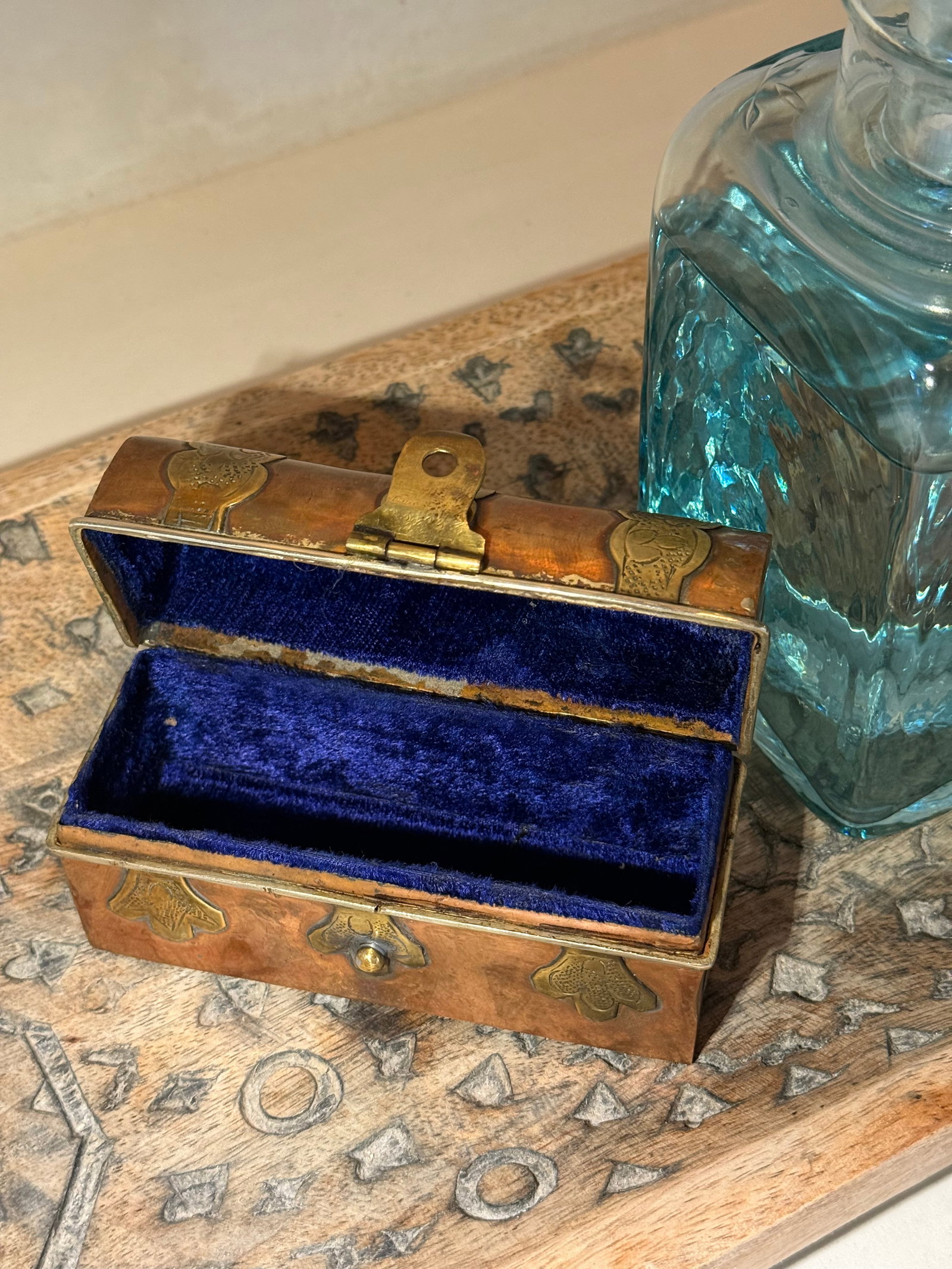 Antique Betel Decorative Treasure Box - 4