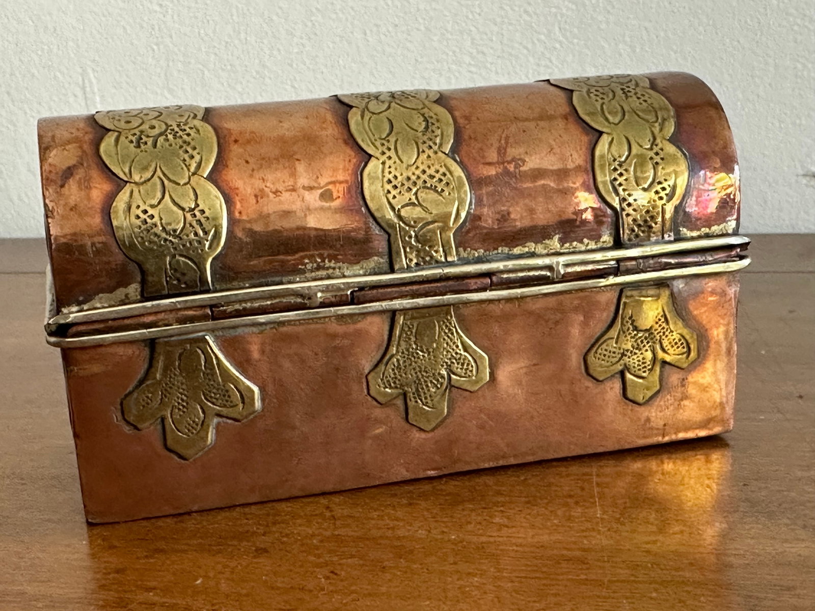 Antique Betel Decorative Treasure Box - 7