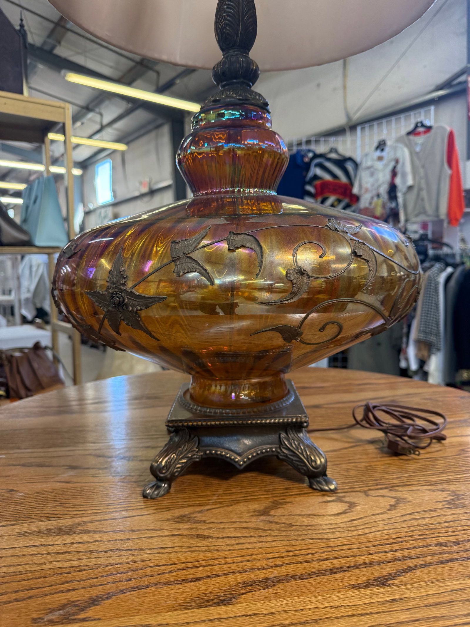 Vintage Hollywood Regency Carnival Glass Lamp With Shades MCM 33in - 3