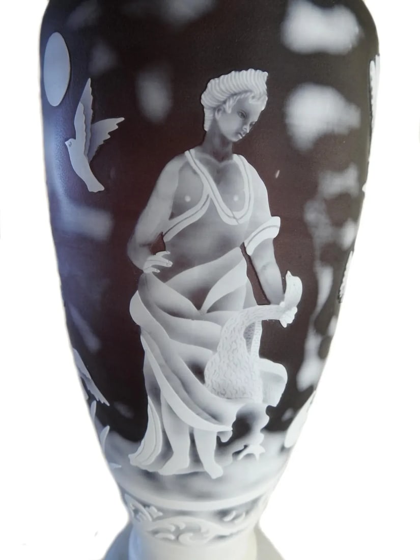 Antique John Northwood Cameo Leda and the Swan Glass Vase - 9