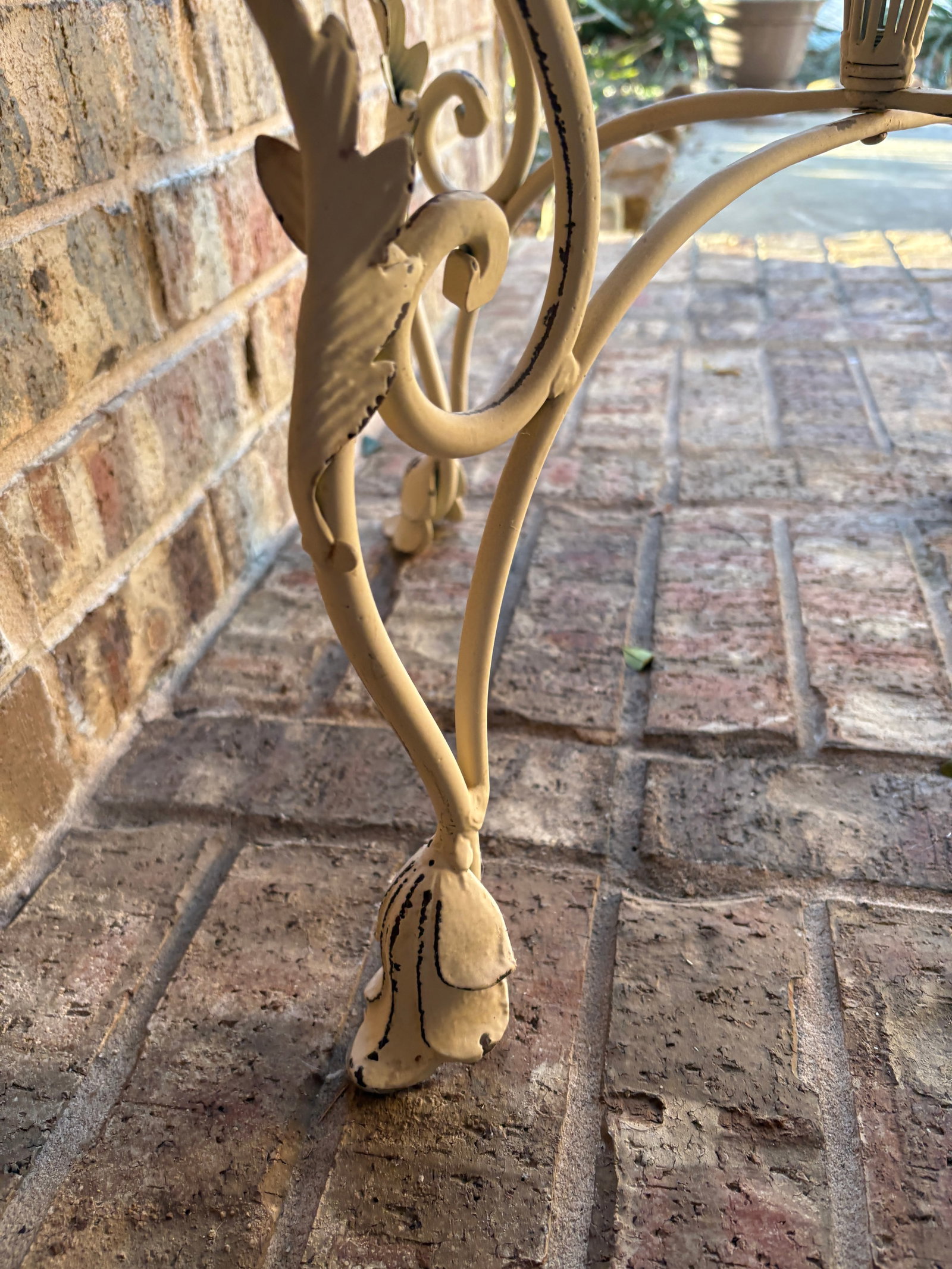 Vintage French Provincial Wrought Iron Round Plant Stand With Gallery Rim - 4