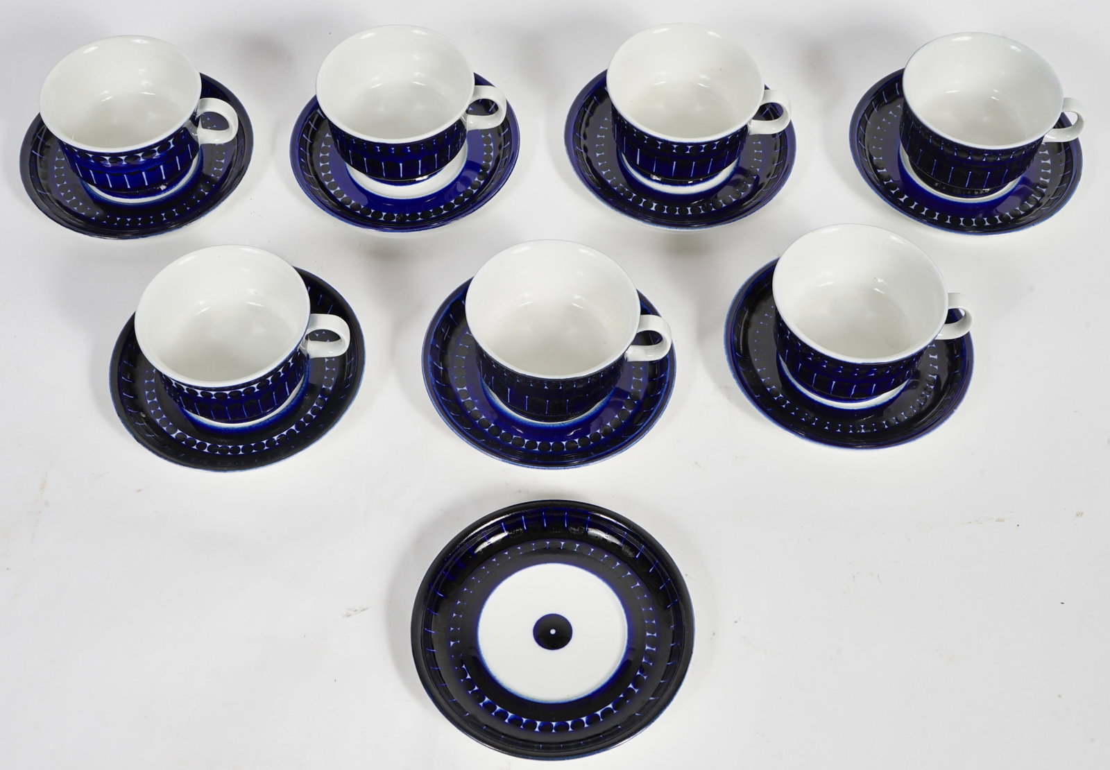 Vintage Arabia Finland "Valencia" Teacups and Saucers Designed by Ulla Procope Set of 15 - 5