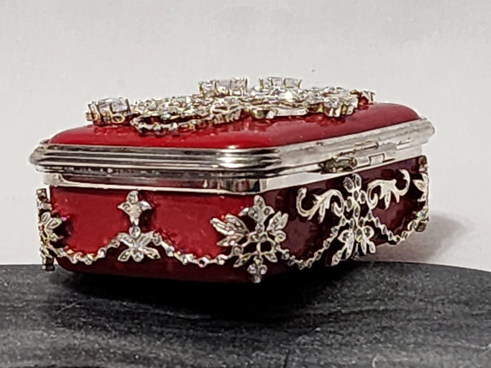 Rare Halcyon Days Swarovski Crystal Trinket Pill Box Vintage Handcrafted Gilbert Collection Enamel - 3