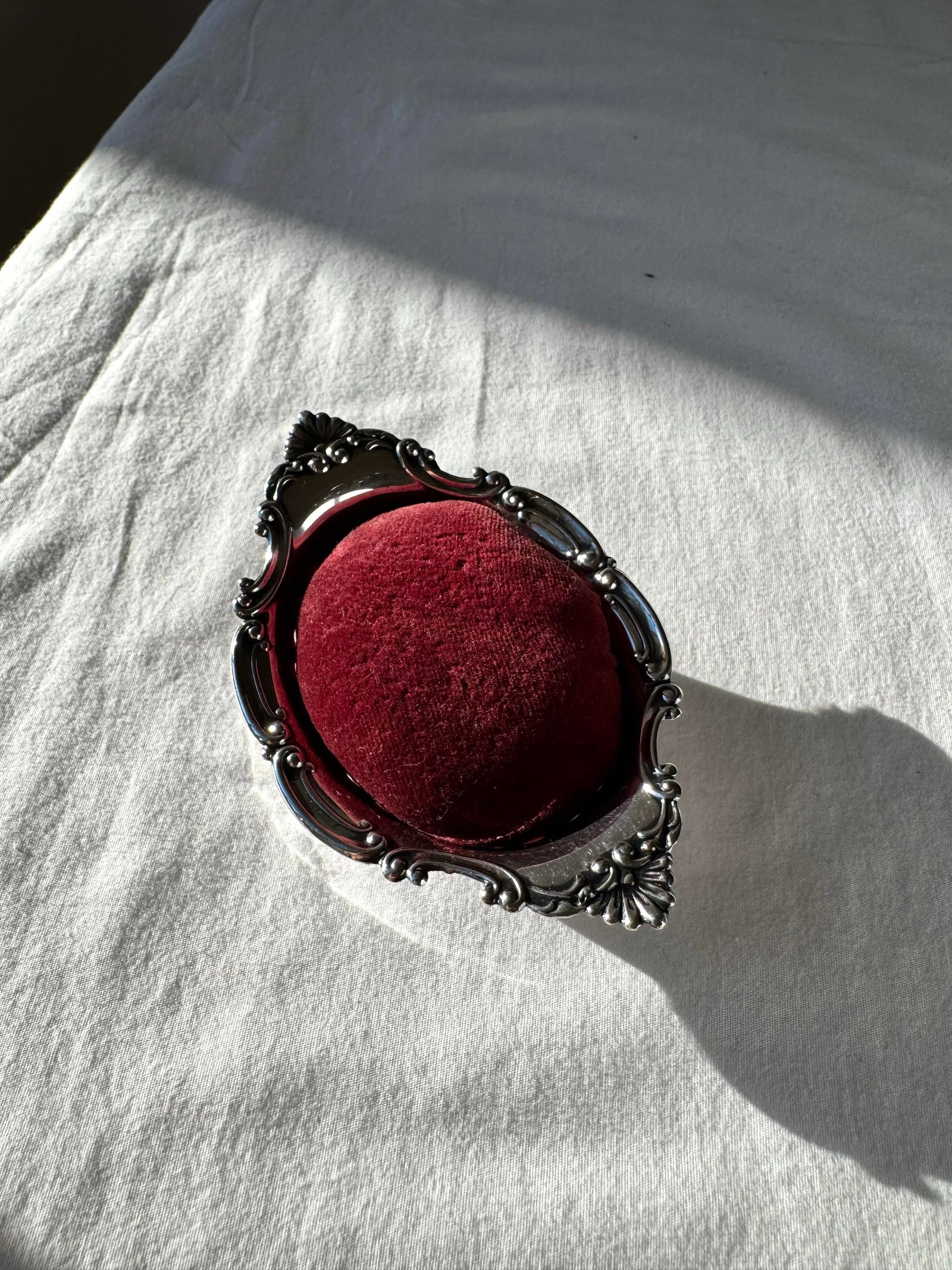 1900s Gorham Sterling Silver Victorian Pin Cushion With Rich Red Velvet - 2