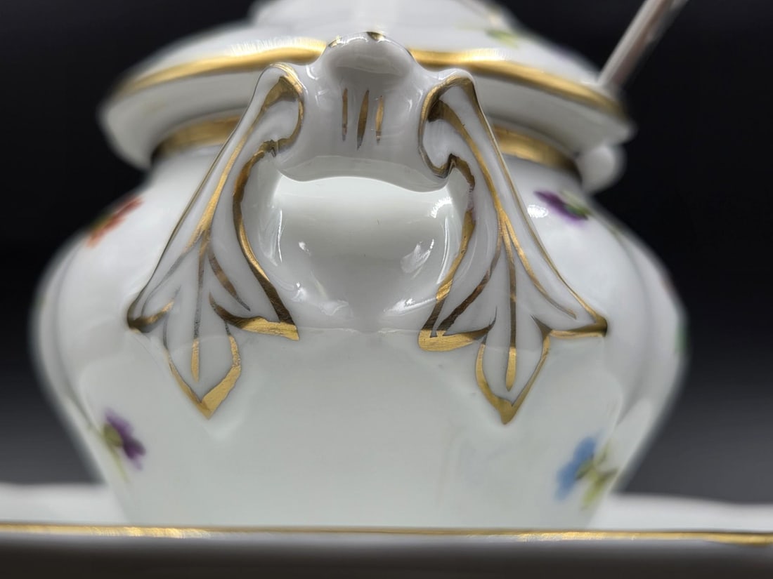 Vista Alegra Porcelain Petite Sugar Bowl With Oneida Sugar Spoon - 7