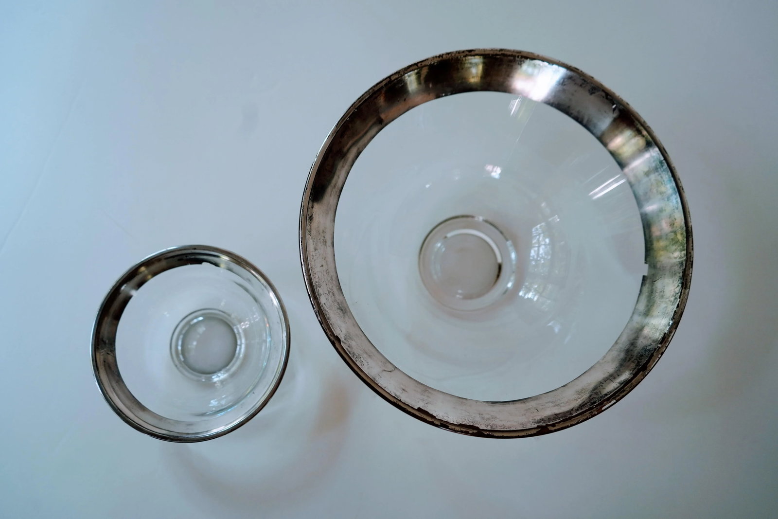 Vintage Dorothy Thorpe Silver Rimmed Serving Bowls- 2 Pieces - 3