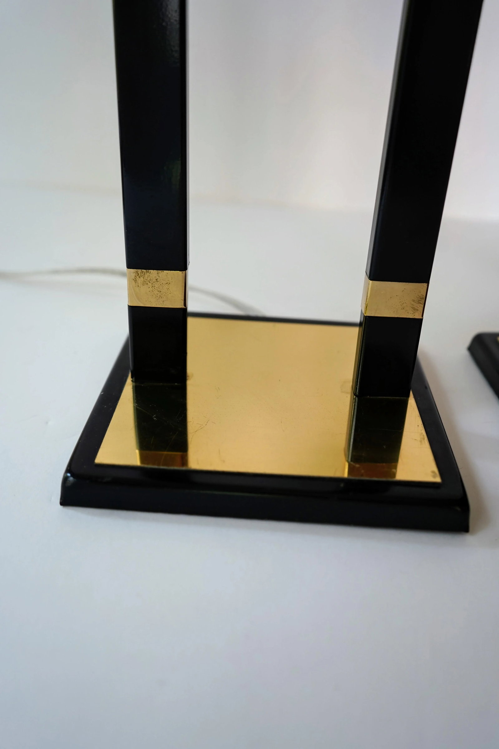 1970s Black Lacquer and Brass Horseshoe Magnet Table Lamps - a Pair - 8