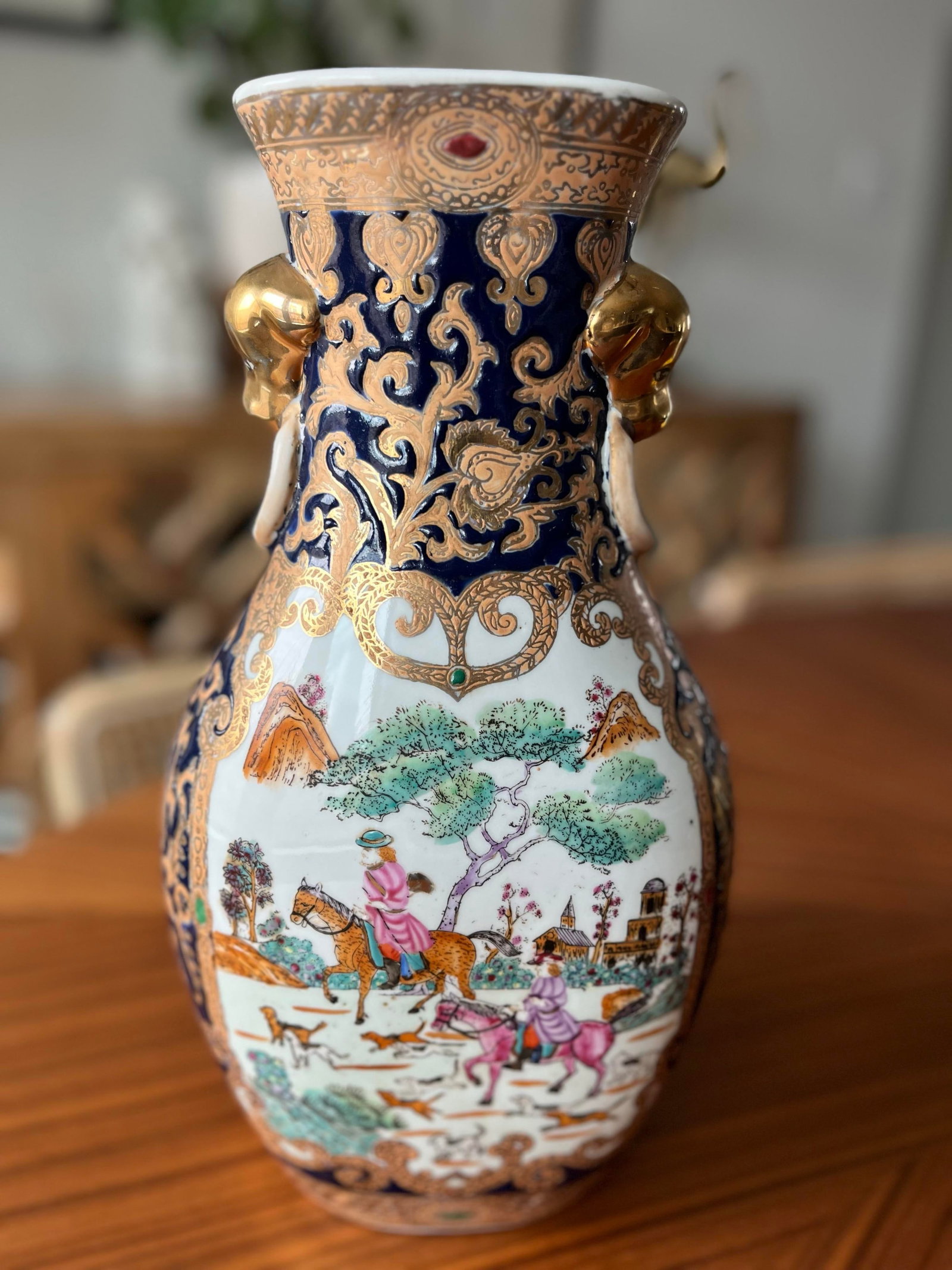 Mid 20th Century Equestrian Hunting Scene Chinese Export Porcelain Vase - 7