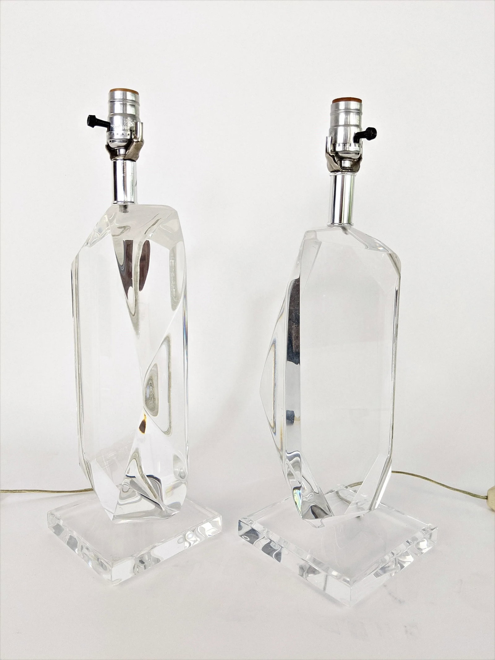 Vintage Van Teal Signed Lucite Table Lamps - a Pair - 4