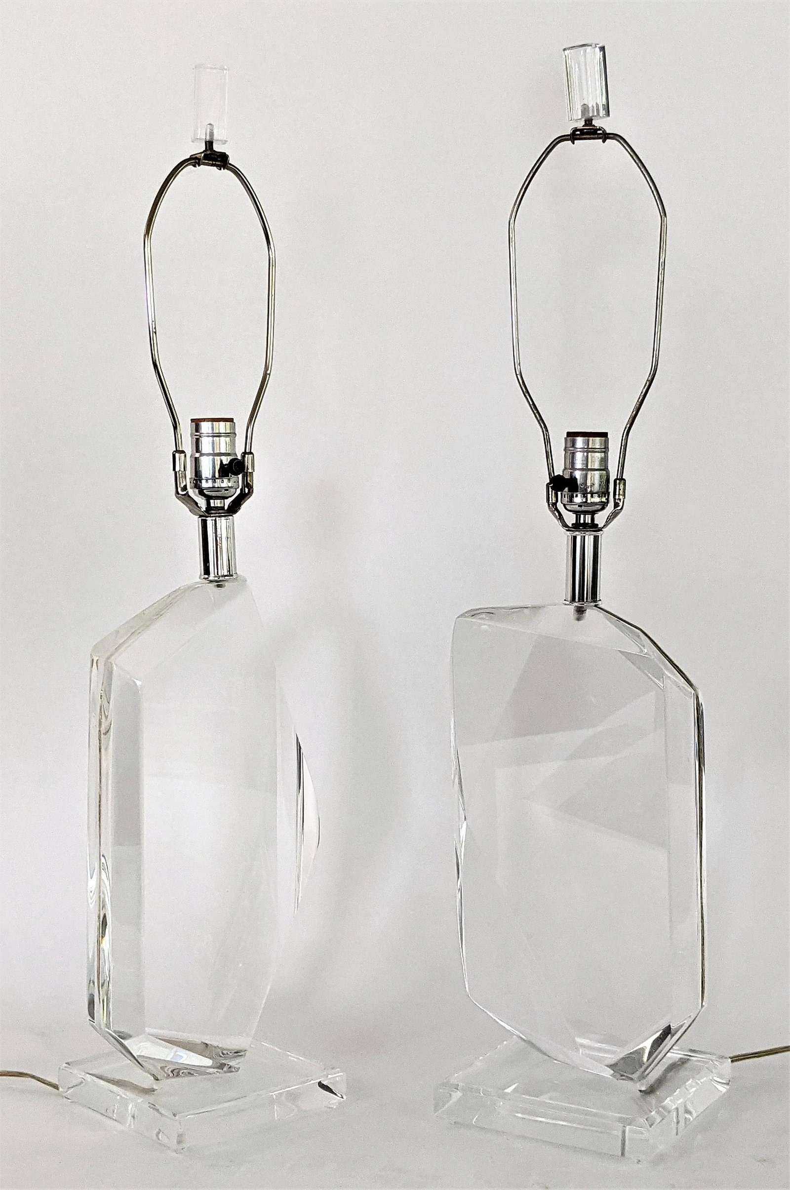 Vintage Van Teal Signed Lucite Table Lamps - a Pair - 7