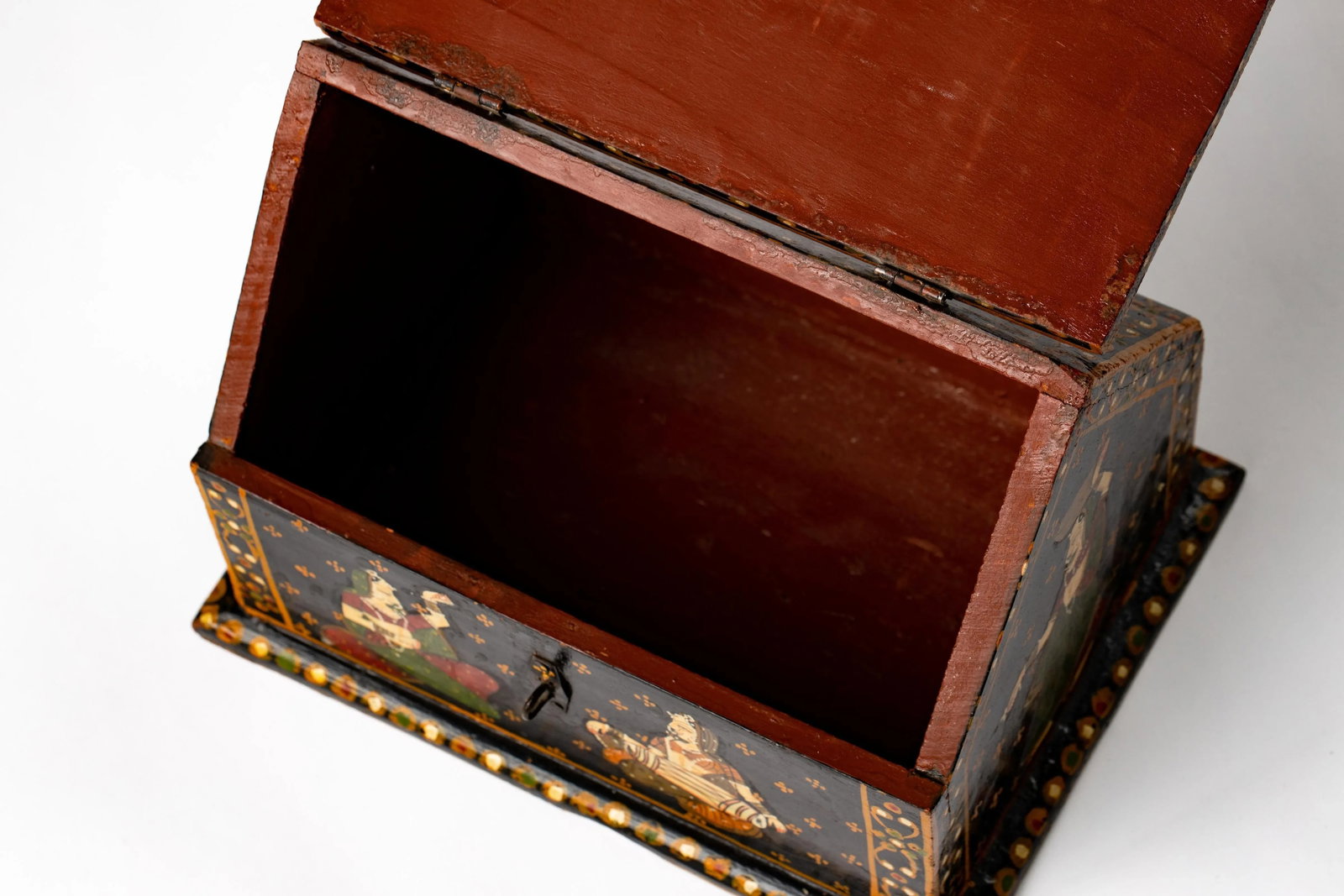 Vintage Rajasthani Indian Hand Painted Wood Jewelry Dowry Box - 3