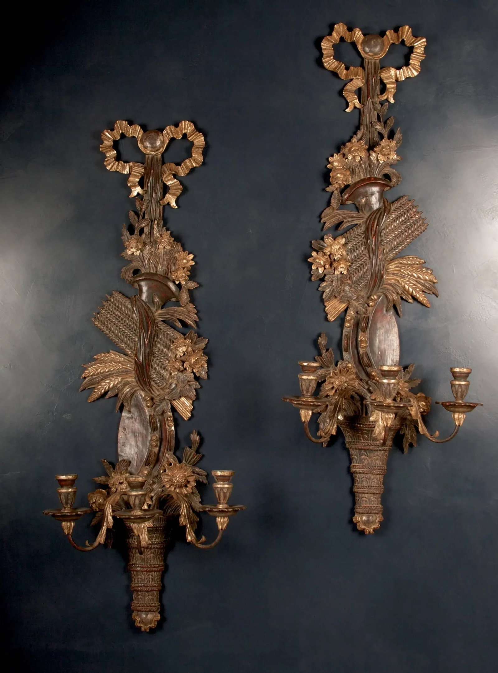 19th Century English Regency Carved Giltwood Sconces or Wall Appliques - A Pair - 2