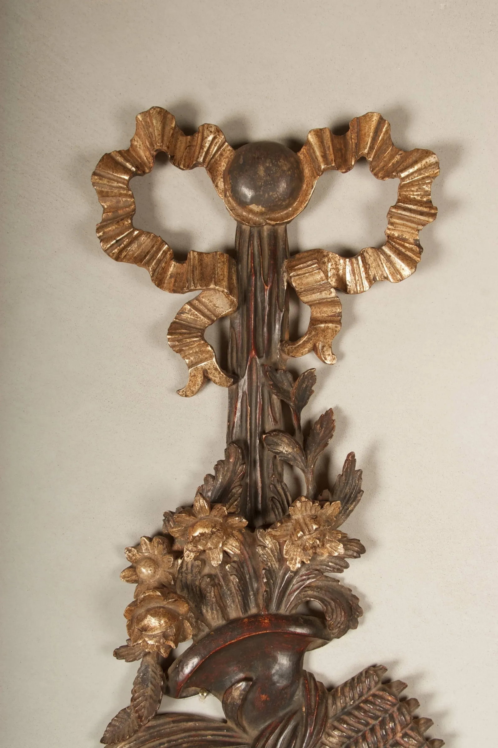 19th Century English Regency Carved Giltwood Sconces or Wall Appliques - A Pair - 7