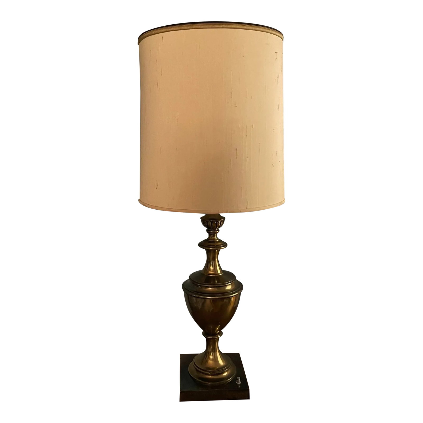 Mid-Century Modern Stiffel Brass Hollywood Regency Urn/Trophy Table Lamp: Vintage brass table lamp gold tone metal heavy urn trophy designer classic traditional mid century Gothic Hollywood Regency USA heavy solid brass, gold with slightly darkened vintage patina, trophy