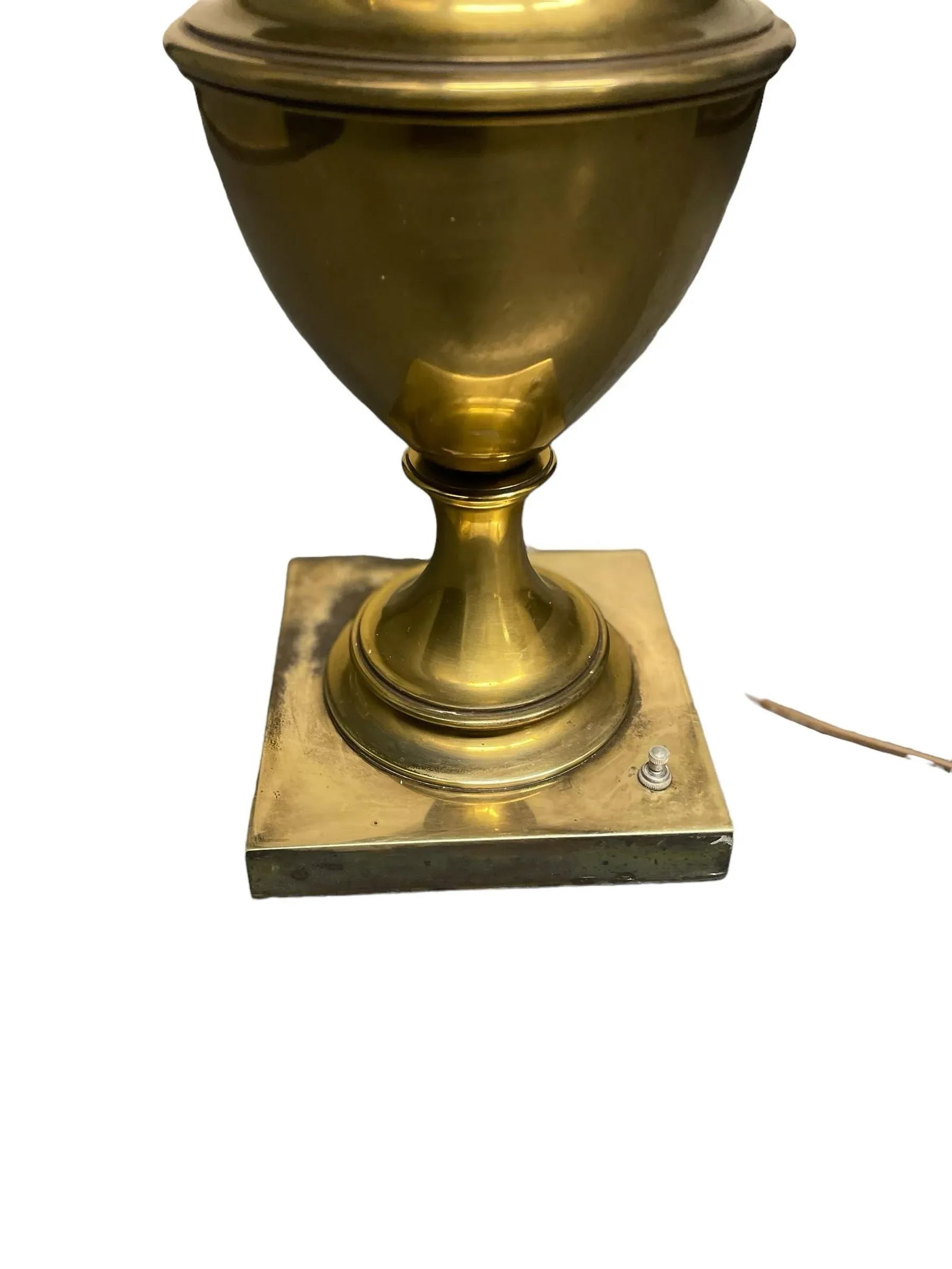Mid-Century Modern Stiffel Brass Hollywood Regency Urn/Trophy Table Lamp - 9