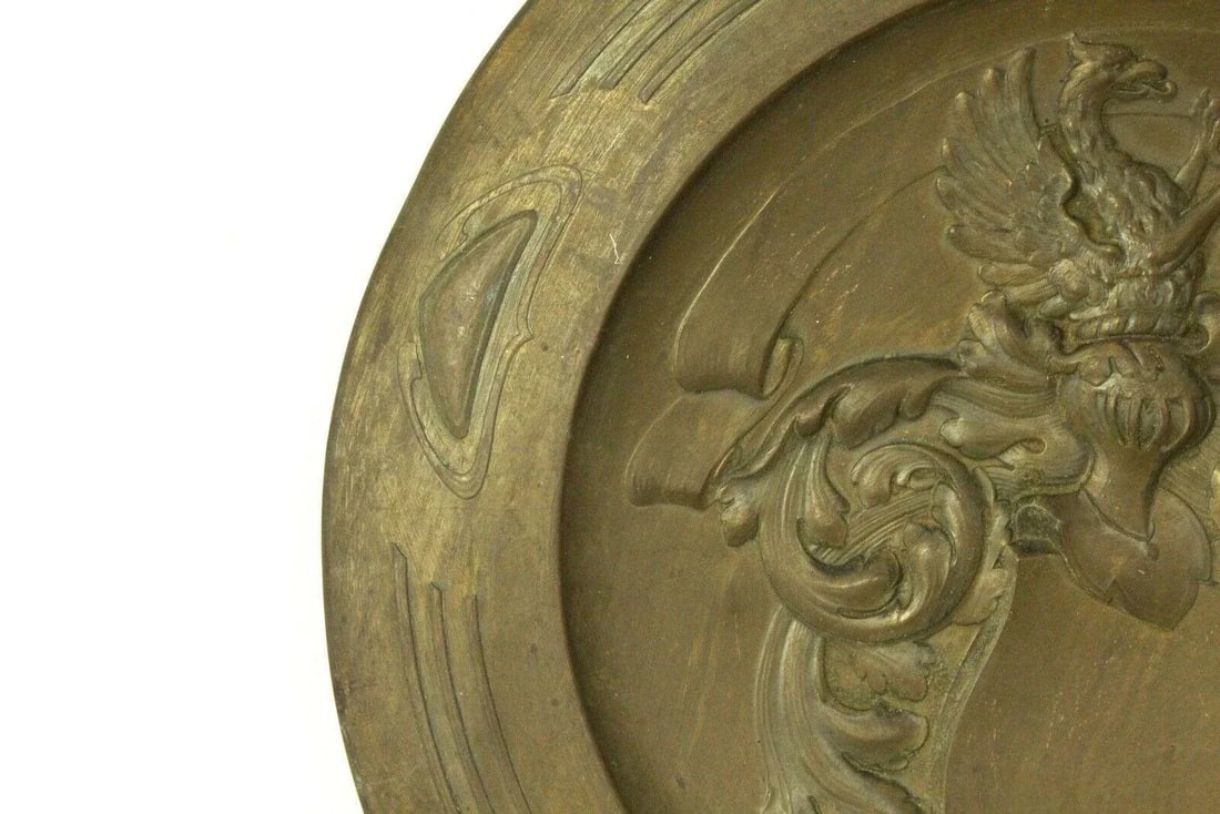 1800's Arts and Crafts Art Nouveau Brass Wall Charger Platter With Embossed Coat of Arms - 2
