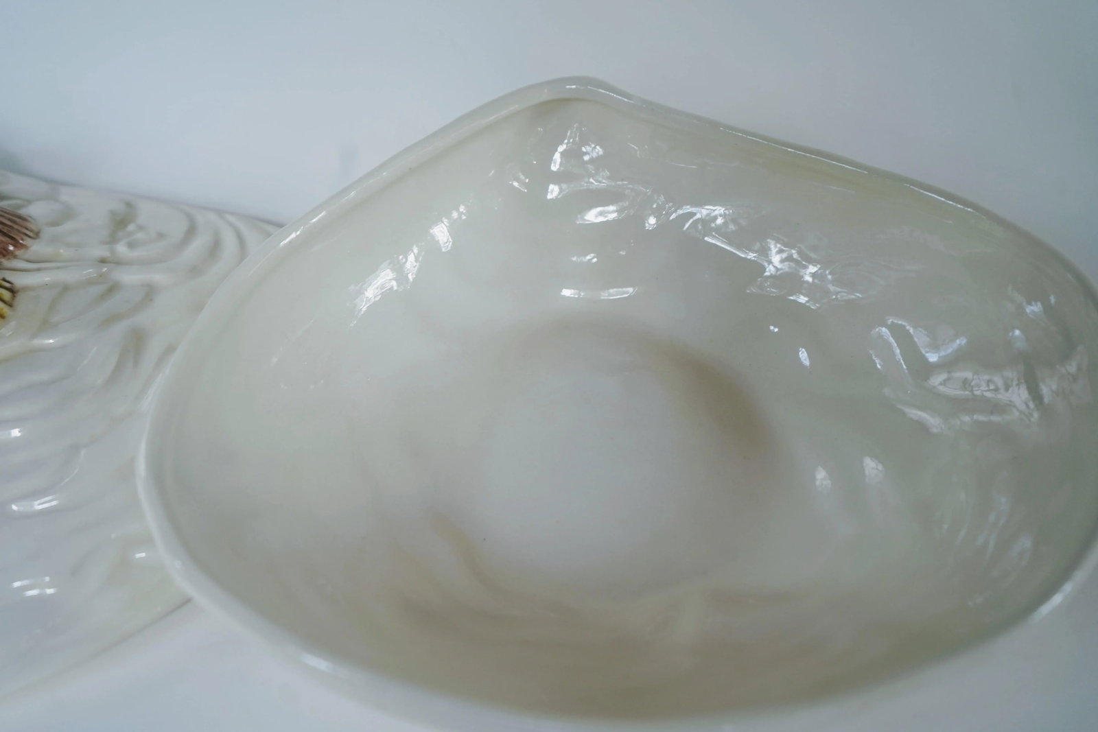 1950s Italian Hand-Painted Clamshell Tureen - 11