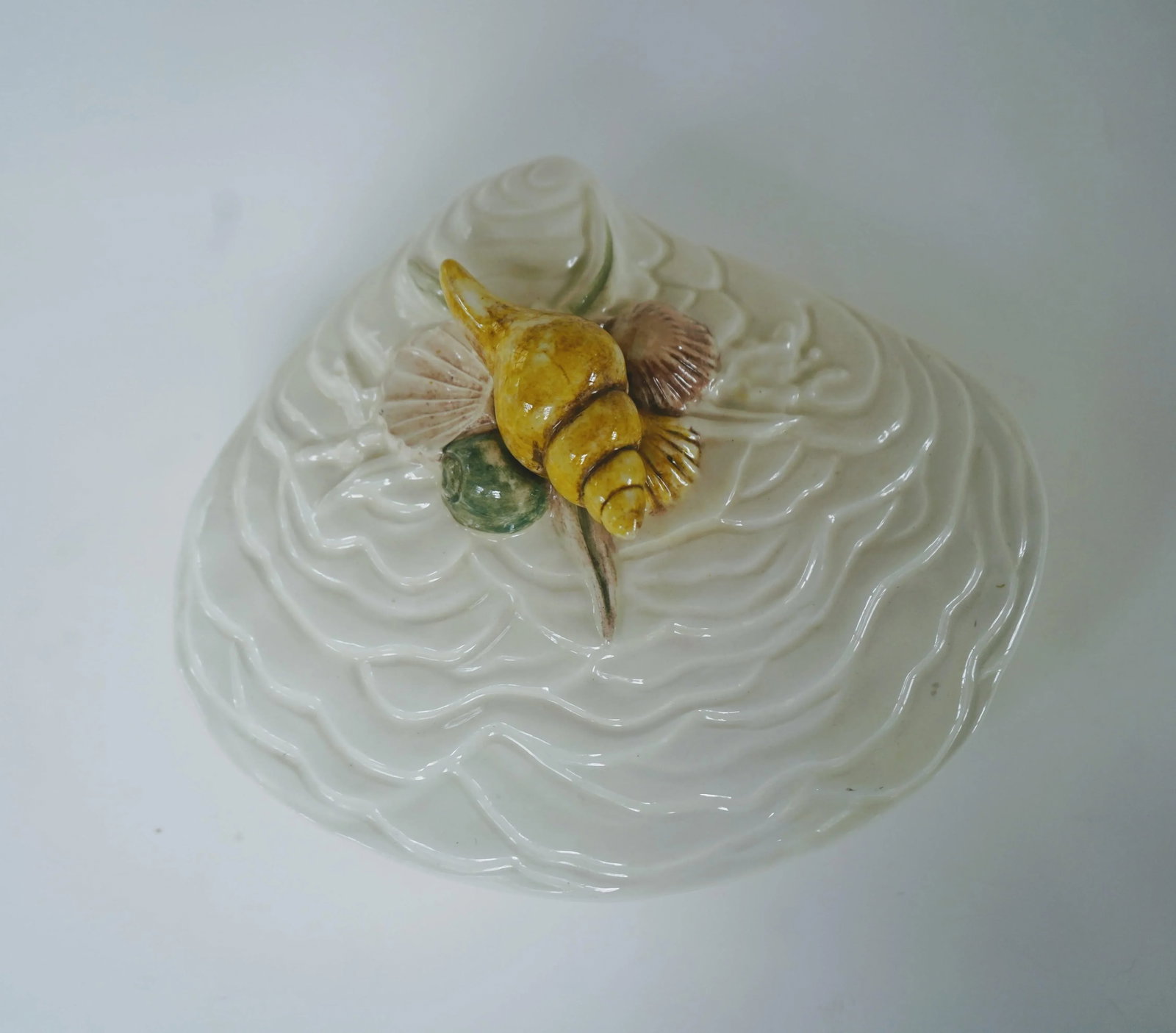 1950s Italian Hand-Painted Clamshell Tureen - 6