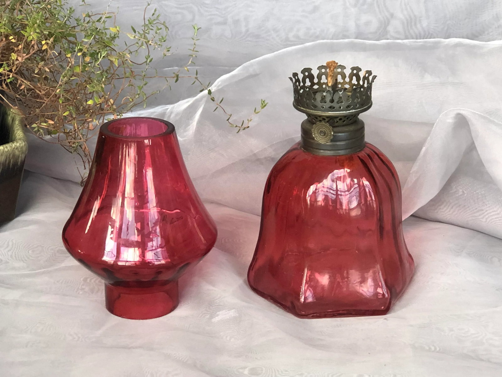 Antique Victorian Cranberry Glass Oil Lamp - 10