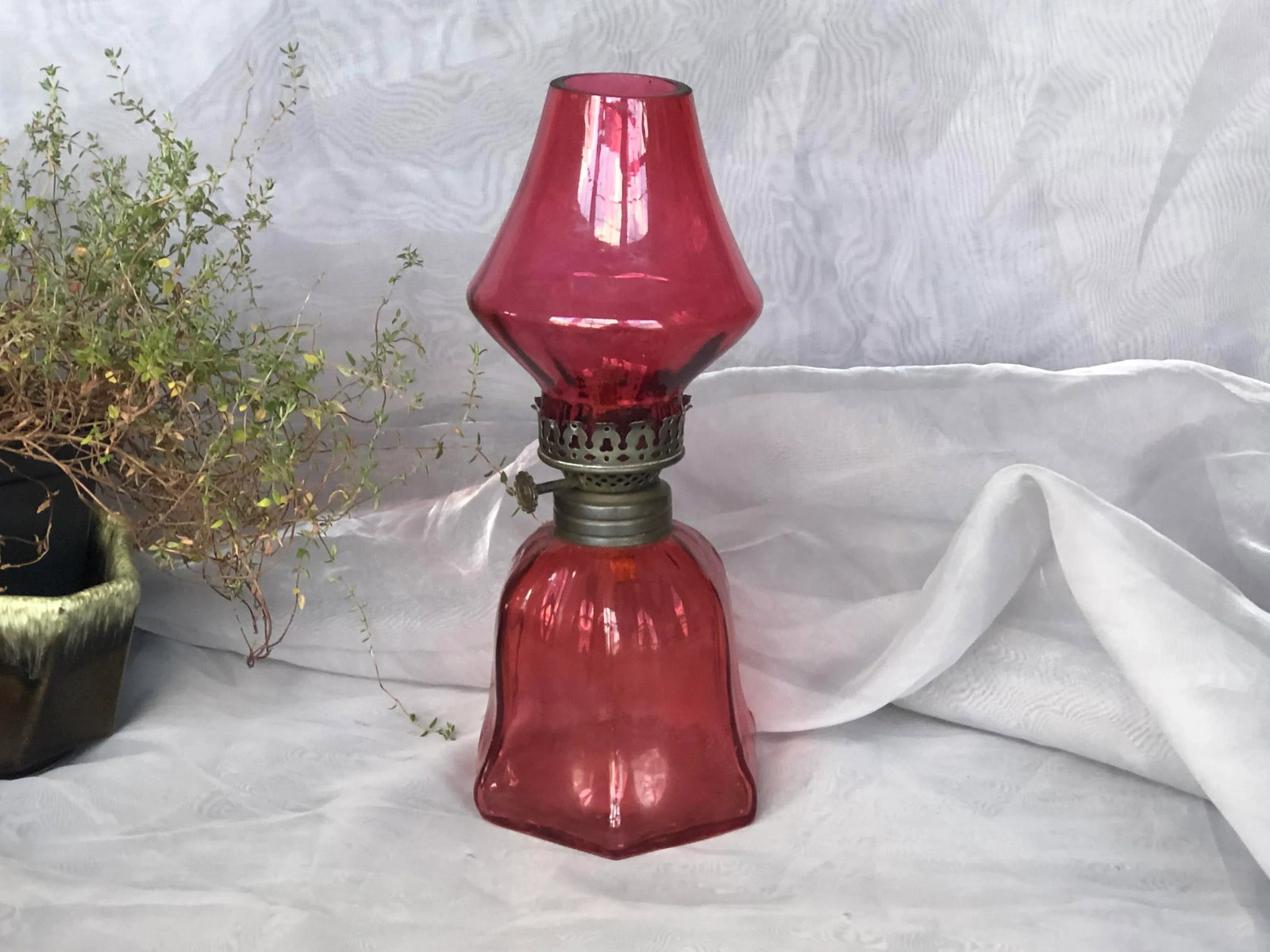Antique Victorian Cranberry Glass Oil Lamp - 3