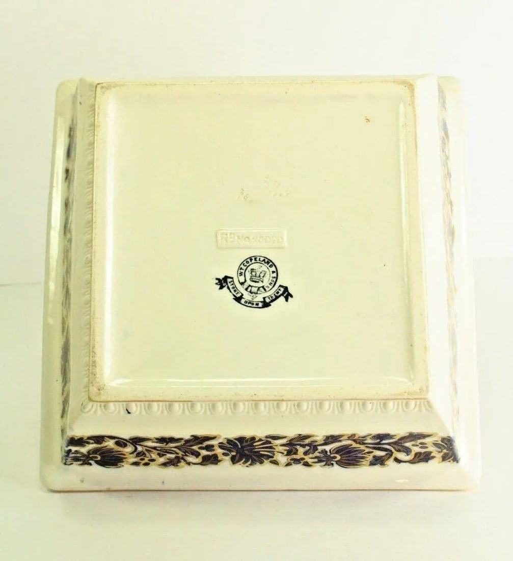 1885-1886 W. T. Copeland & Sons, Imari With Bird Square Bowl Serving Dish - 11