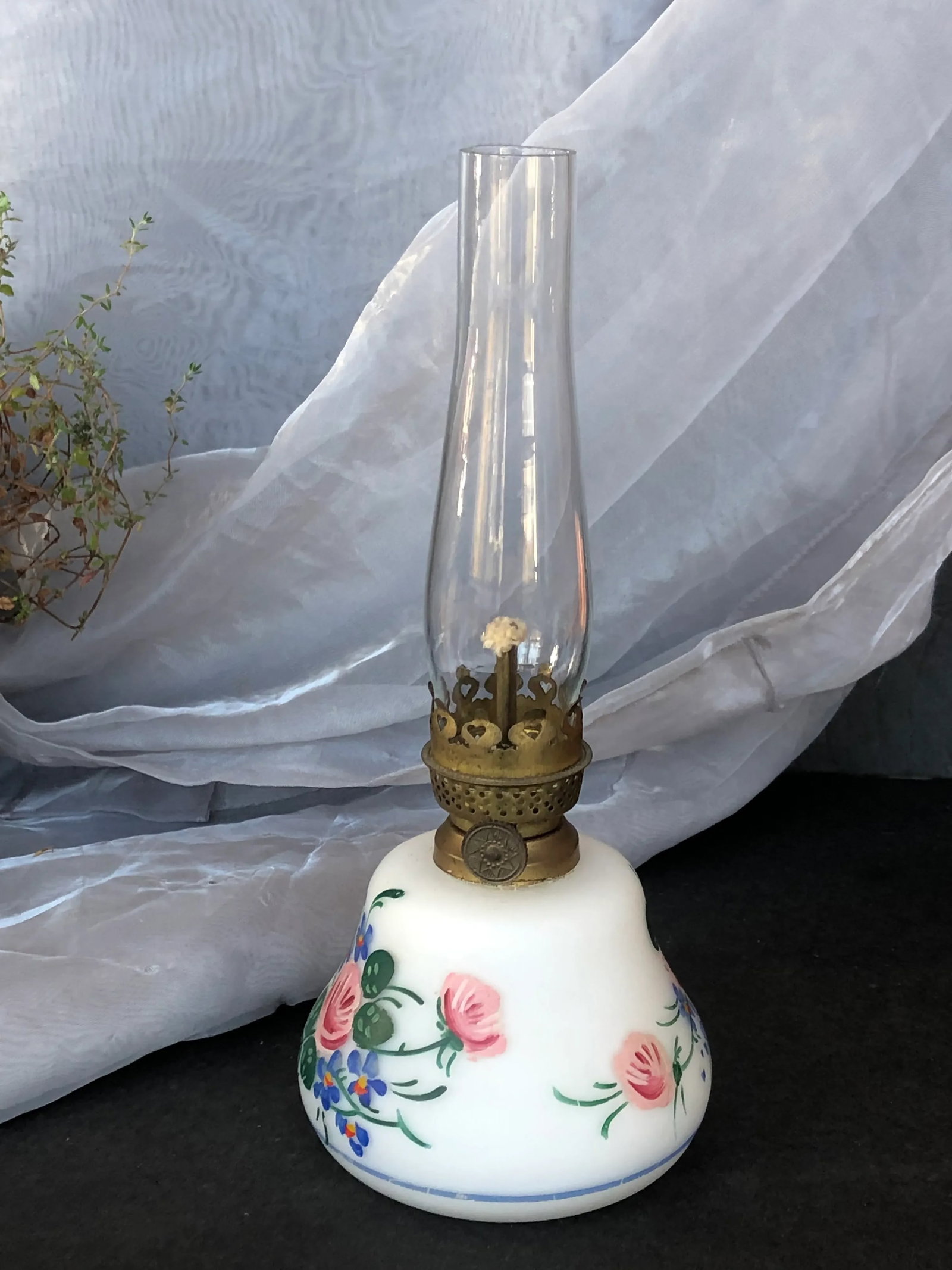 Antique Hand Painted Victorian Glass Oil Lamp - 3