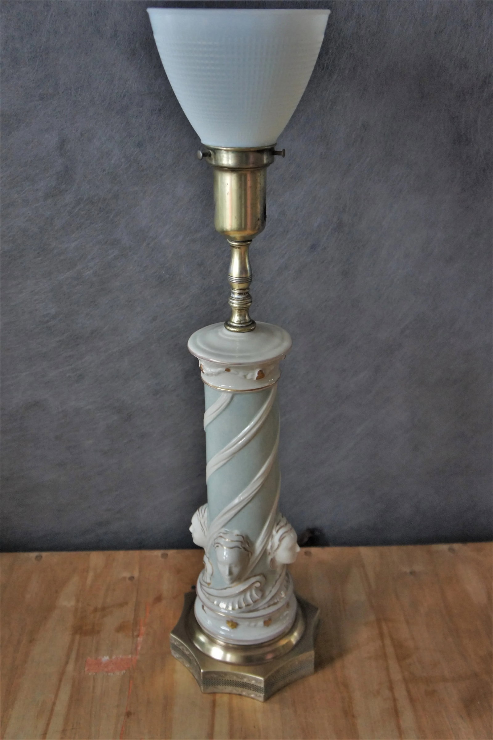 Vintage Rembrandt Porcelain Torchiere Table Lamp - 10