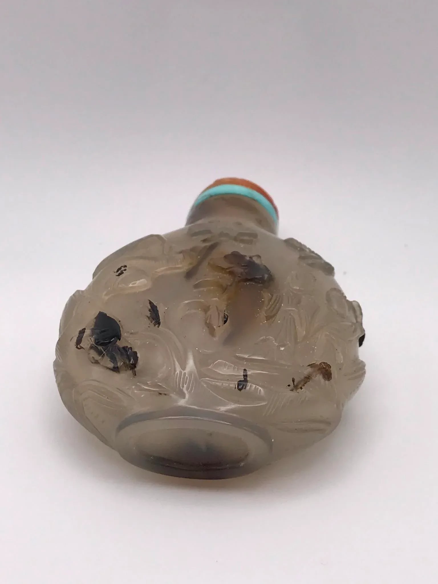 Antique Montana Moss Agate Floater Snuff Bottle With Carving - 10