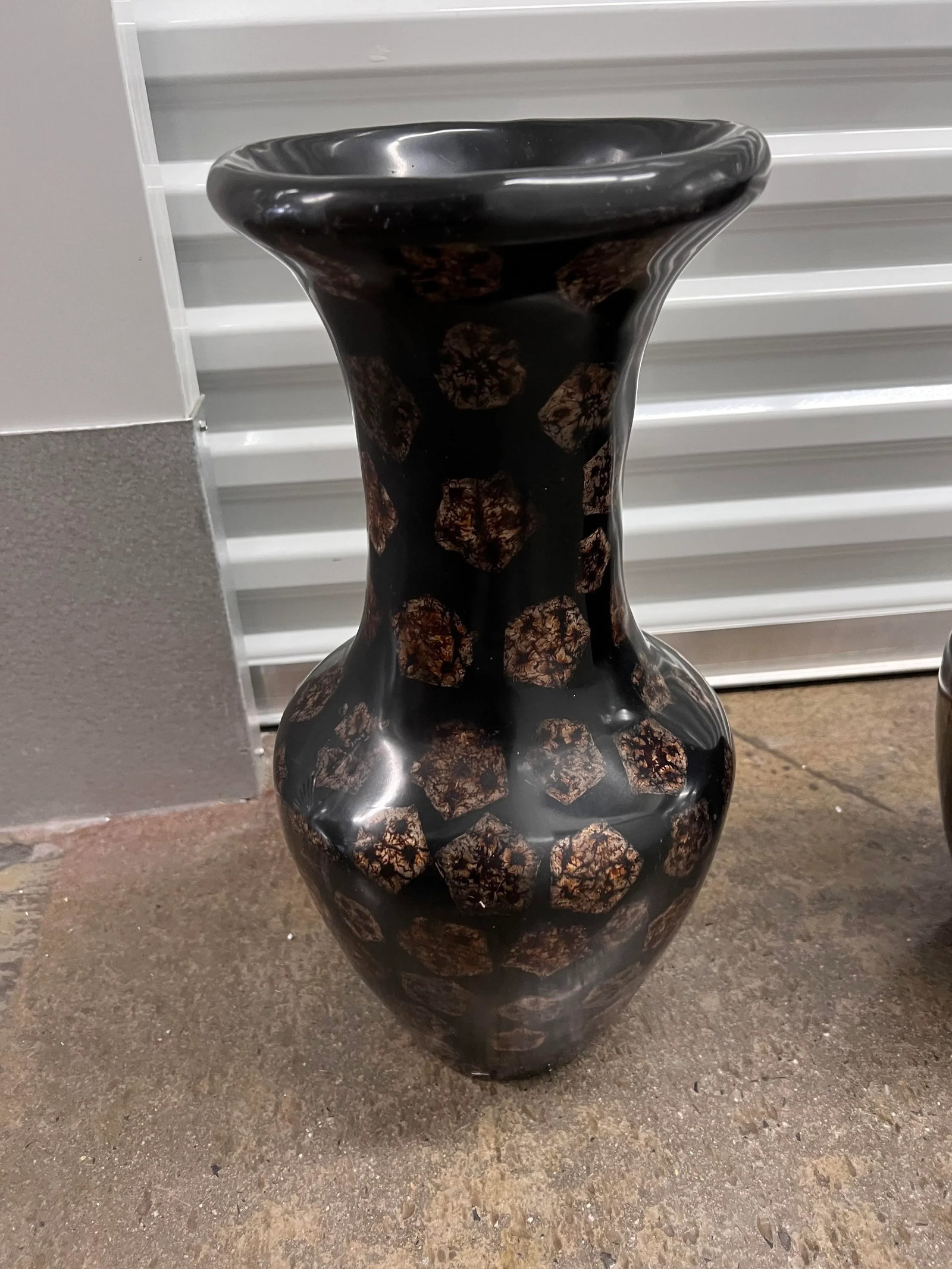 Pair of Early 21st Century Black Vases - 3
