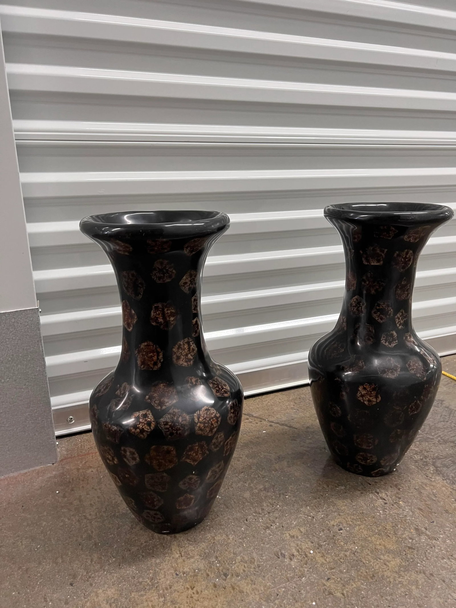 Pair of Early 21st Century Black Vases - 6