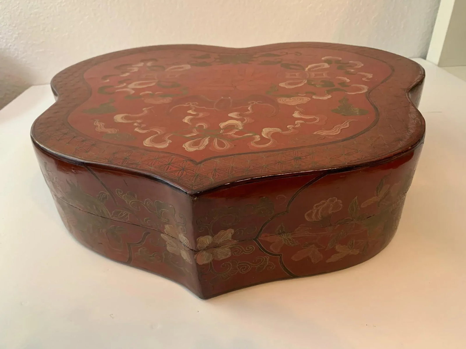 Charming Antique Chinese Heart-Shaped Wedding Box From the 1910s - 2